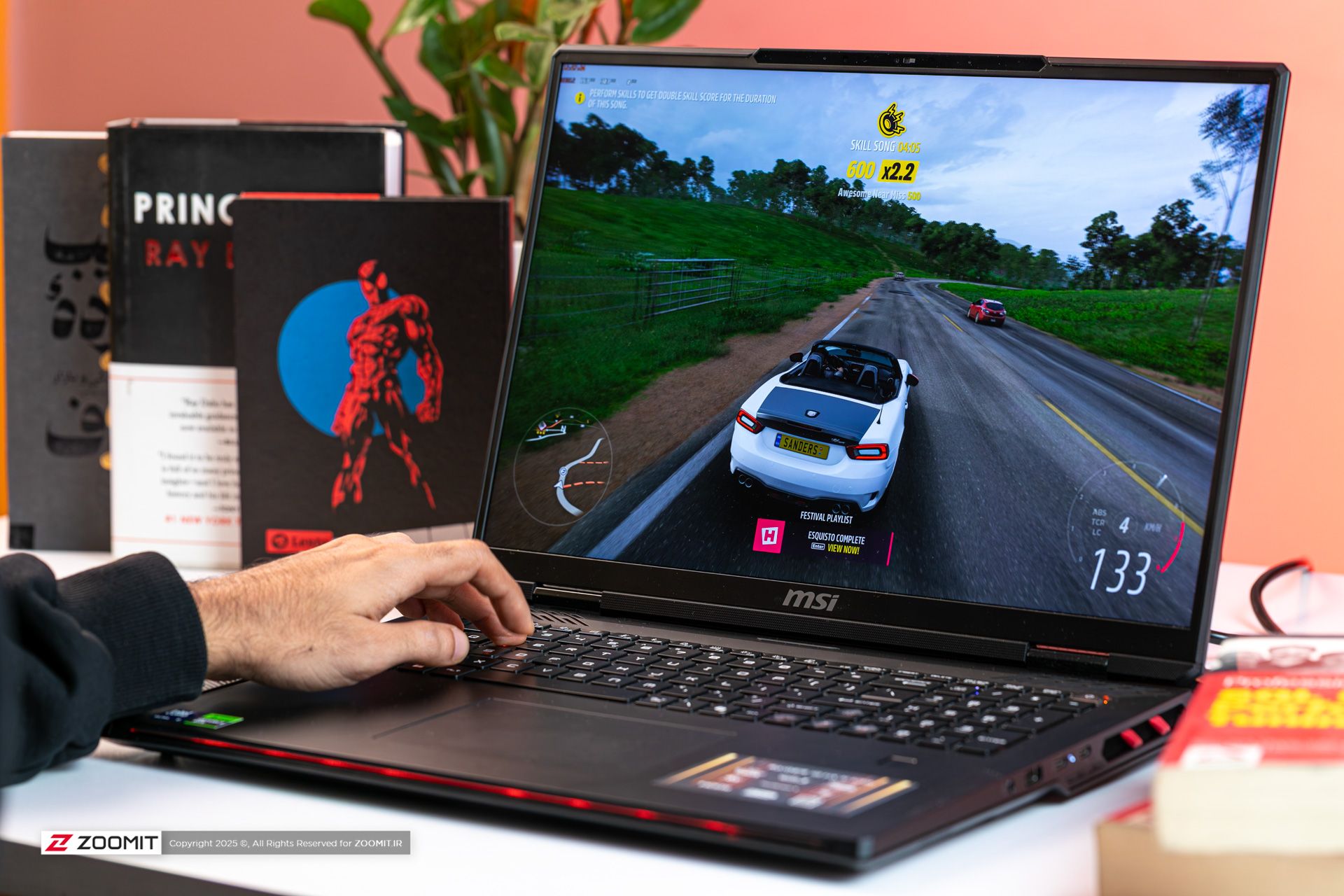 فورتزا هورایزن روی  MSI Raider 18 HX AI A2XWX