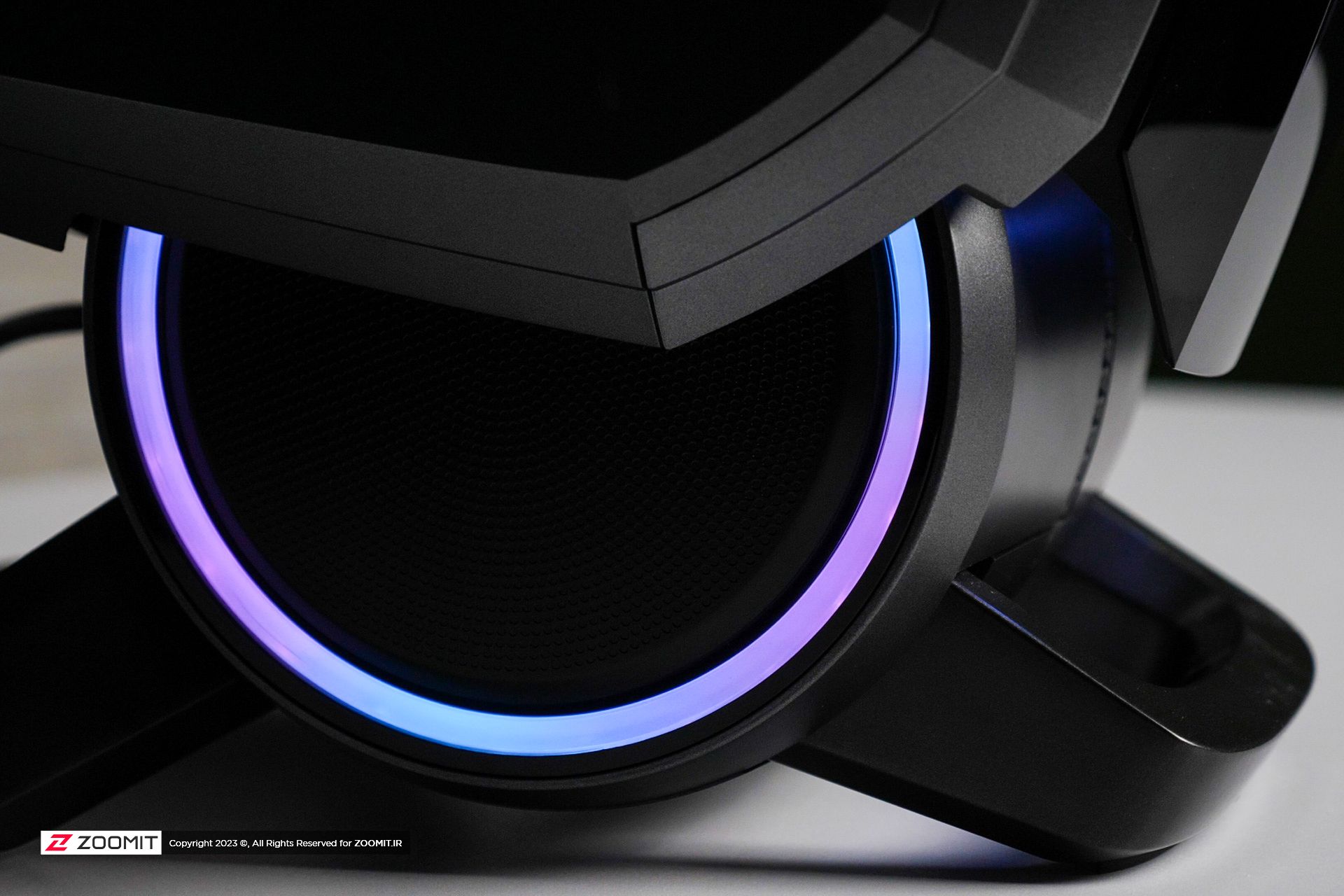 نورپردازی قسمت پایین کیس گیمینگ Aegis TI5 ام‌اس‌آی