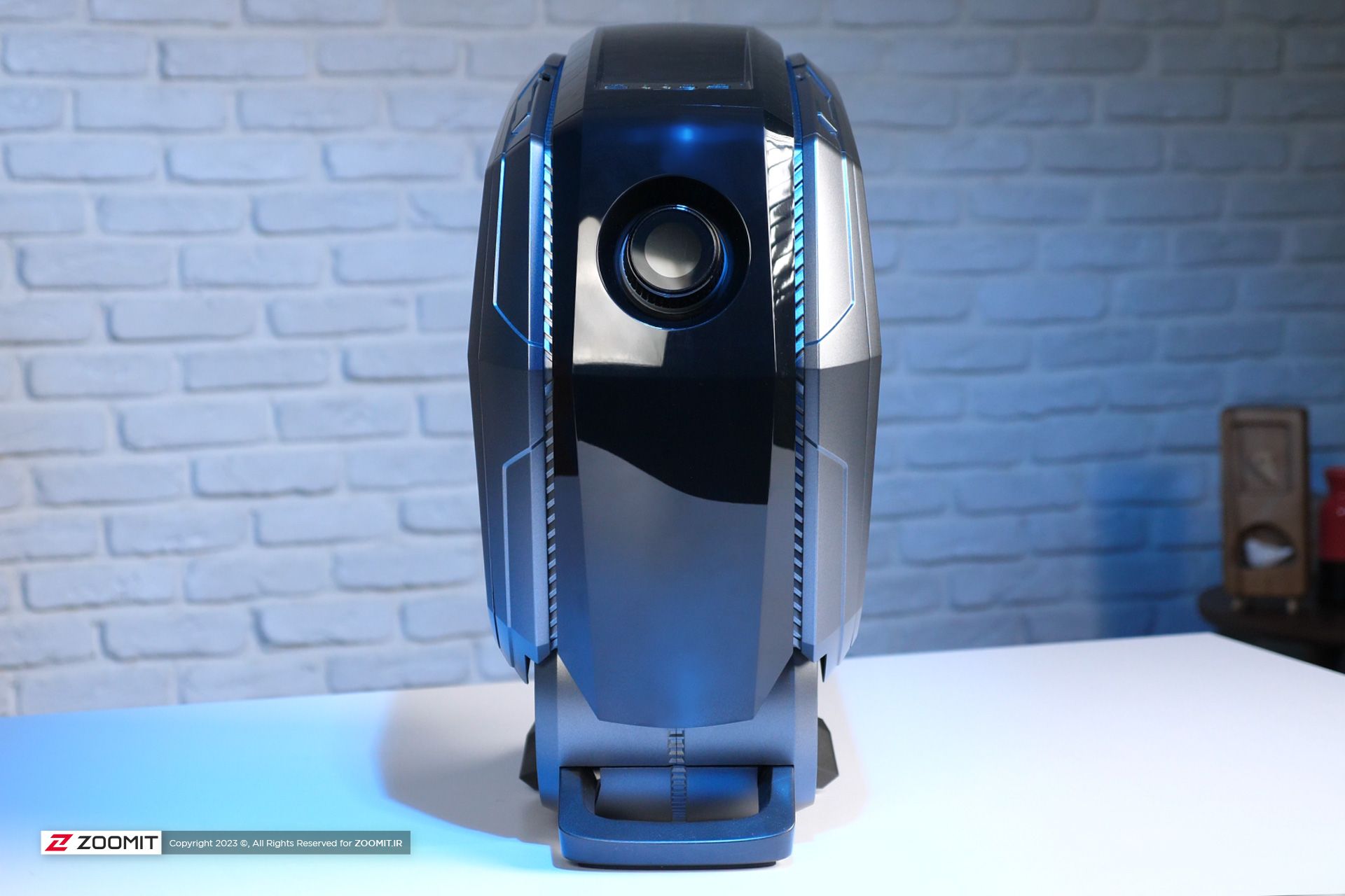 نمای رو‌به‌روی کیس گیمینگ Aegis TI5 ام‌اس‌آی