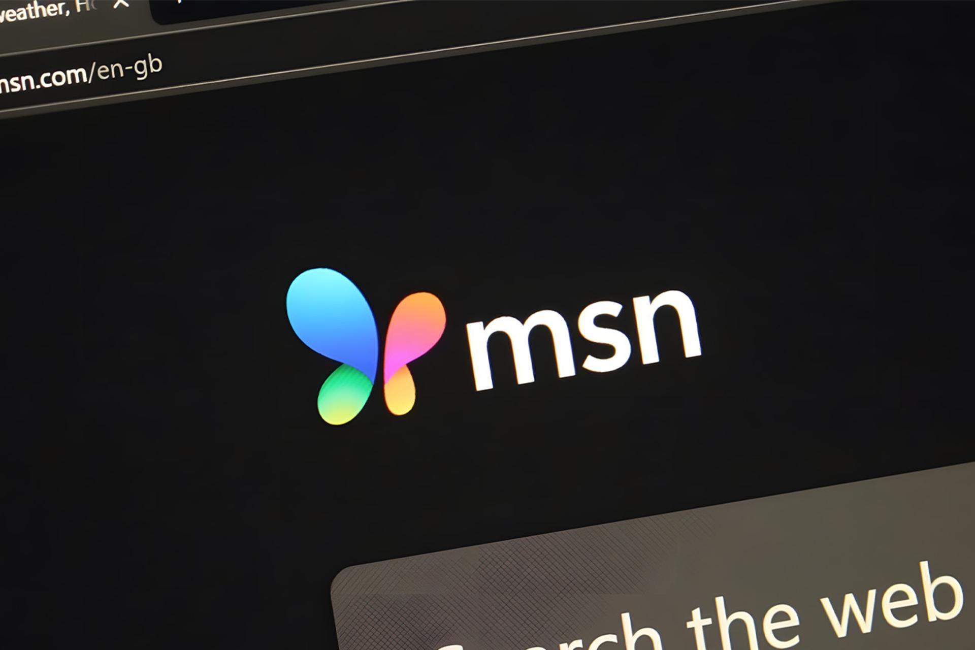 یک صفحه سیاه با لوگوی یک پروانه رندگی و نوشته msn  در کنار آن