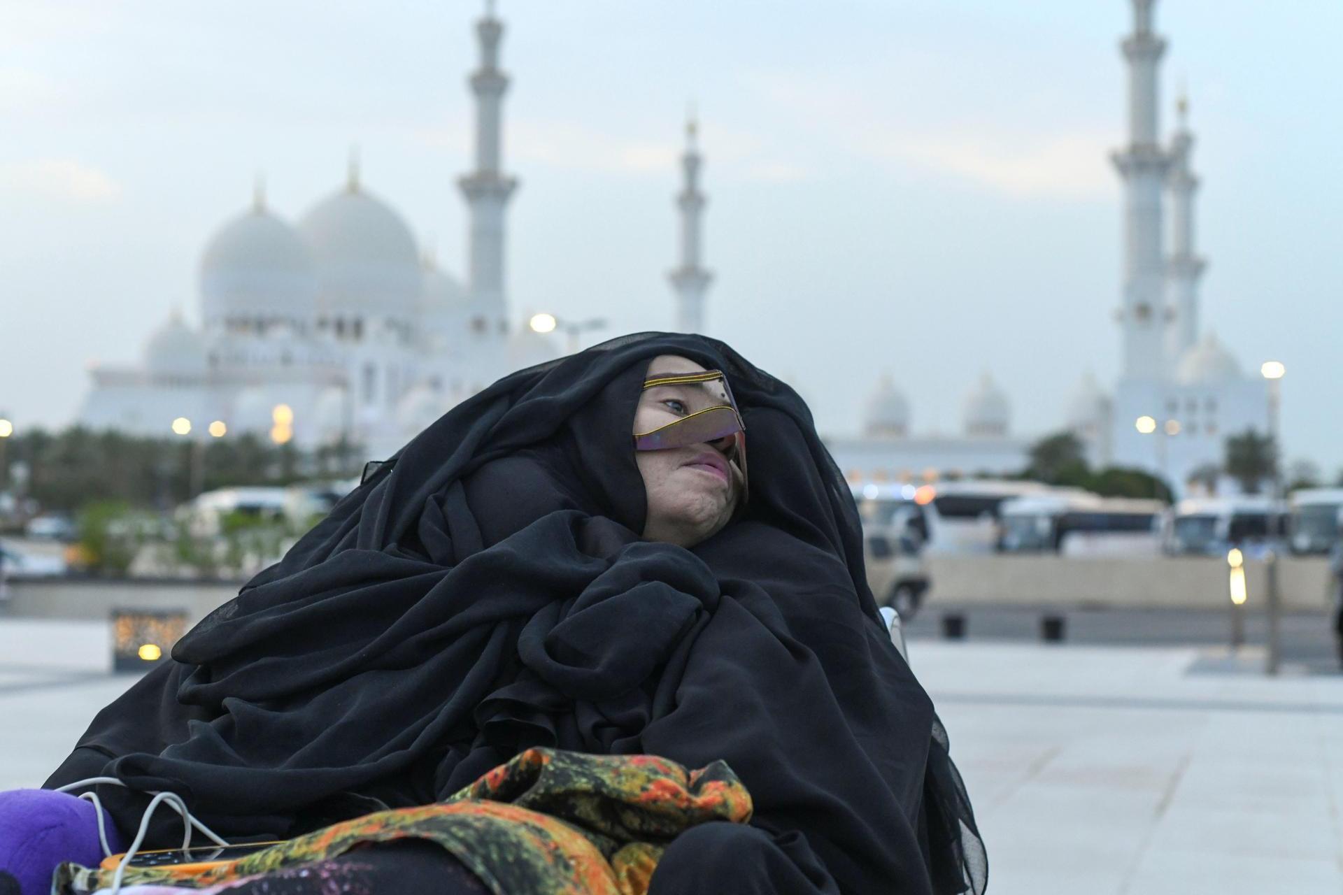 منیره عبدالله، زنی که ۲۷ سال در کما بود