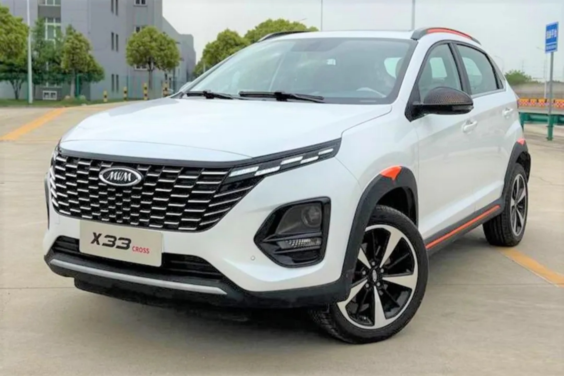 مدیران خودرو: نصب روکش صندلی و کف‌پوش، گارانتی را باطل می‌کند