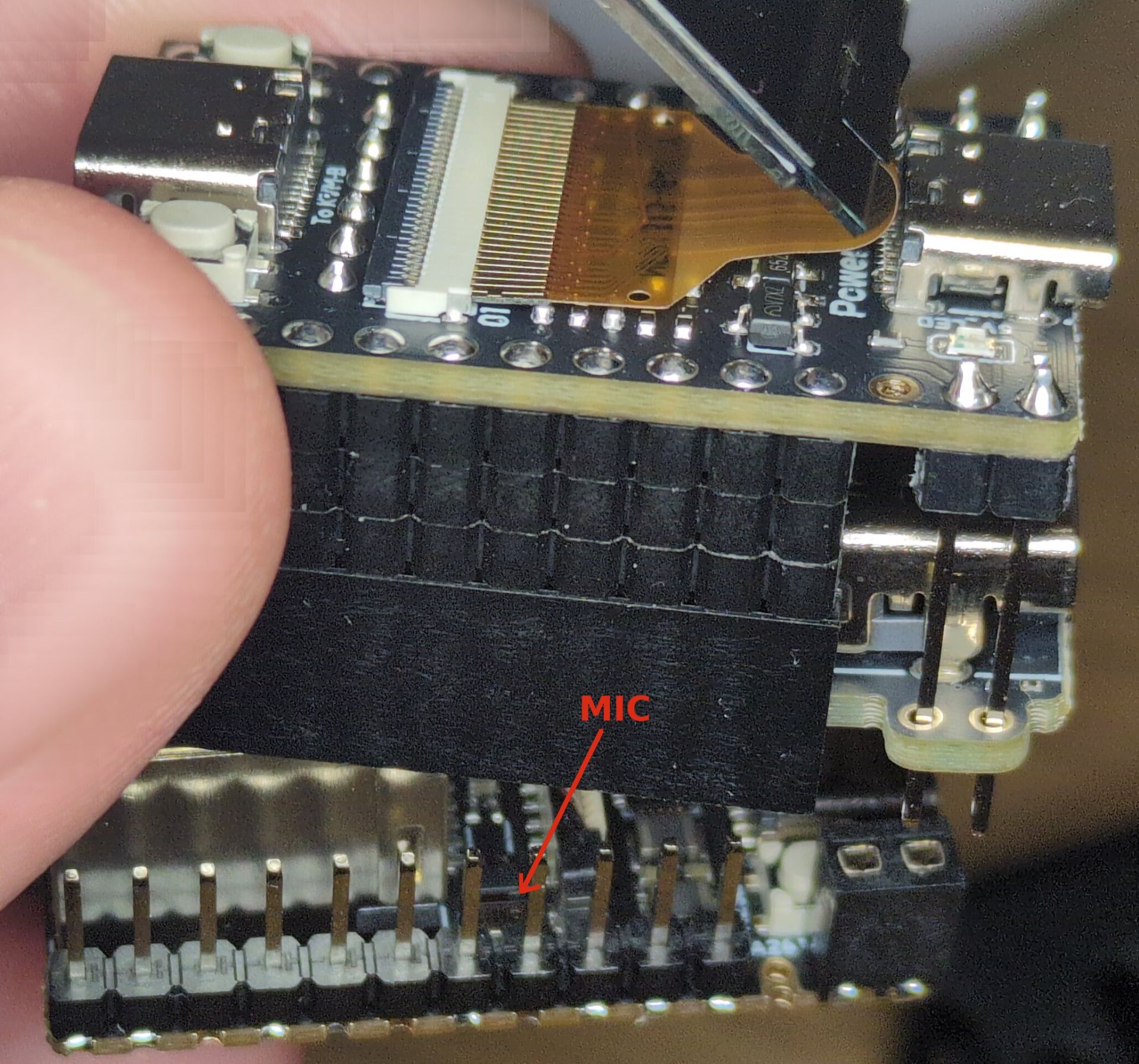 دستگاه NanoKVM