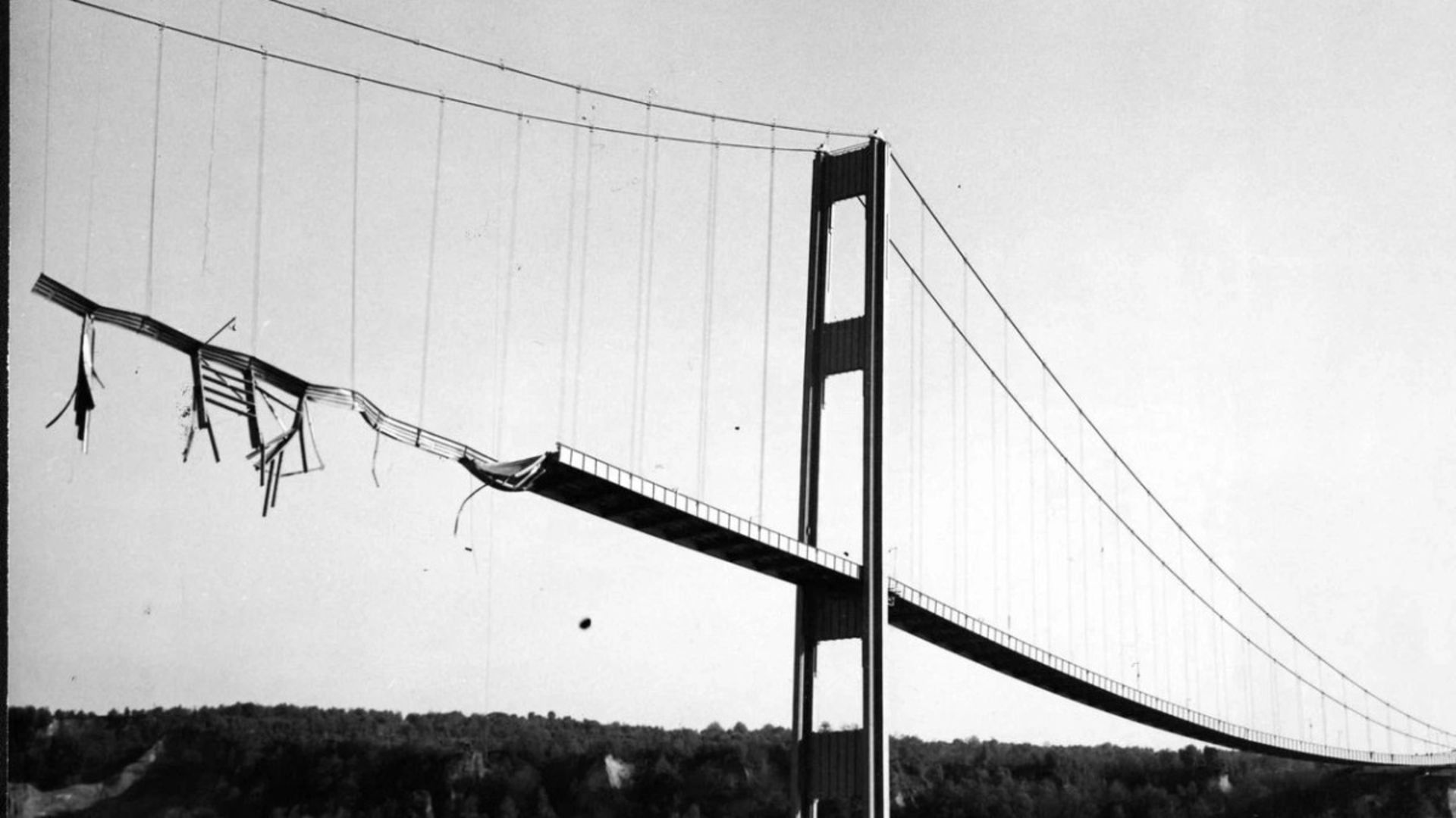 سقوط گرتی خروشان، پل تاکوما نروز، ۷ نوامبر ۱۹۴۰.