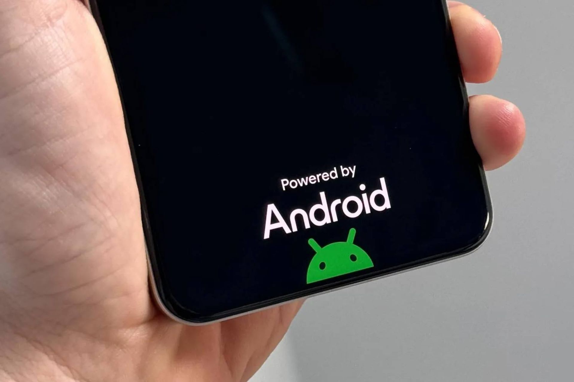 لوگوی جدید اندروید هنگام راه‌اندازی مجدد دستگاه