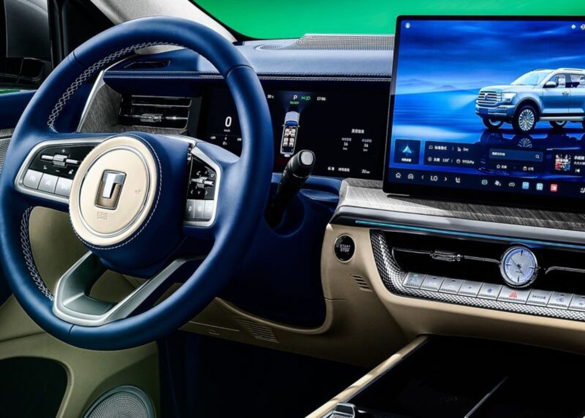 نمای کابین شاسی بلند تانک 500