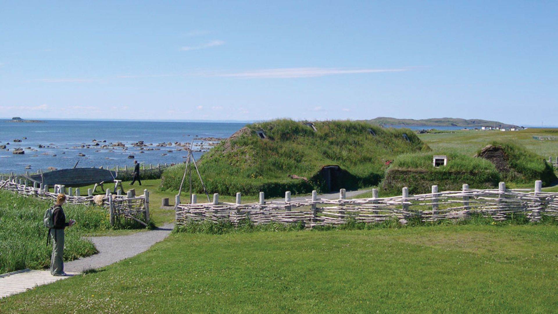 سایت L'Anse aux Meadows در نیوفاندلند، کانادا