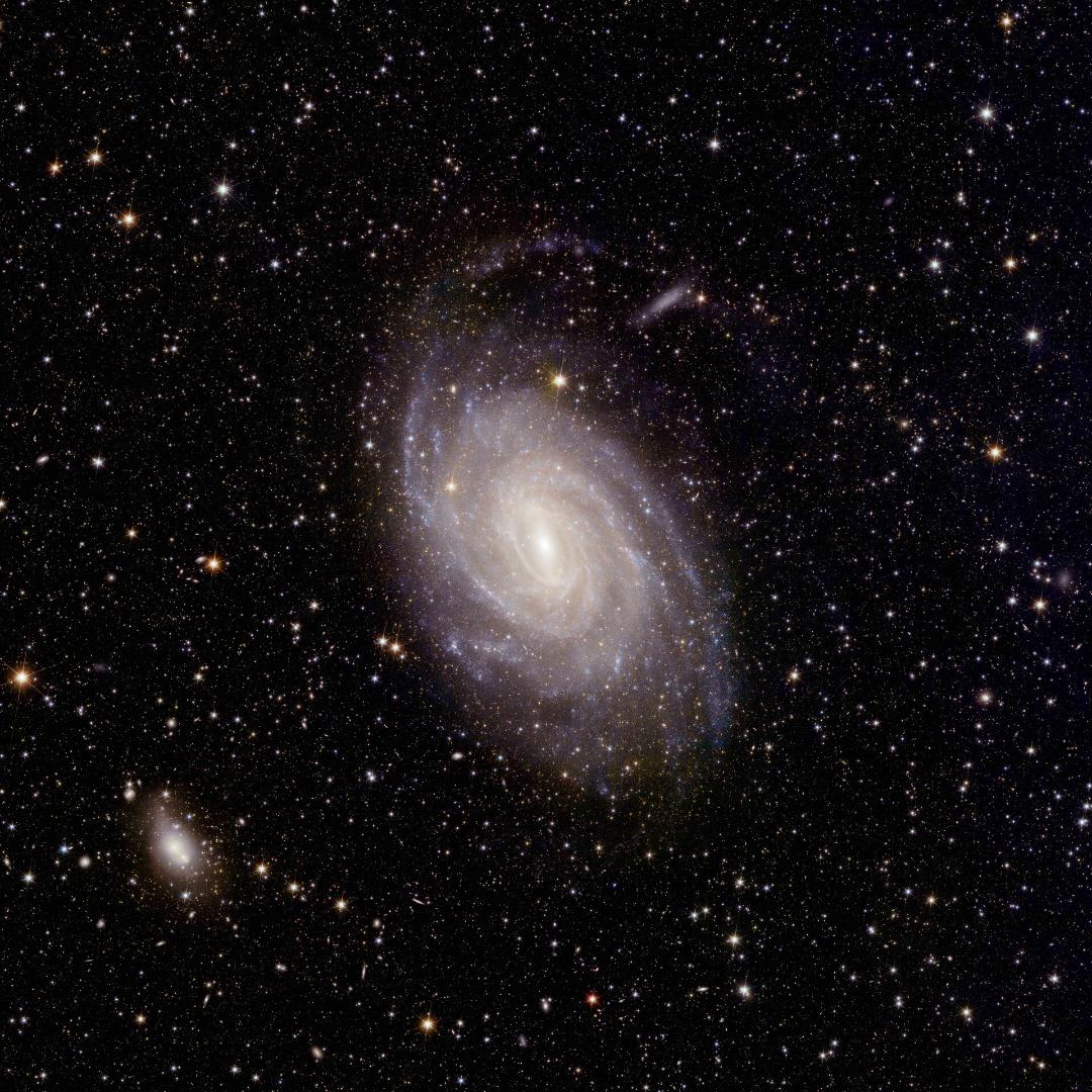کهکشان  ngc6744