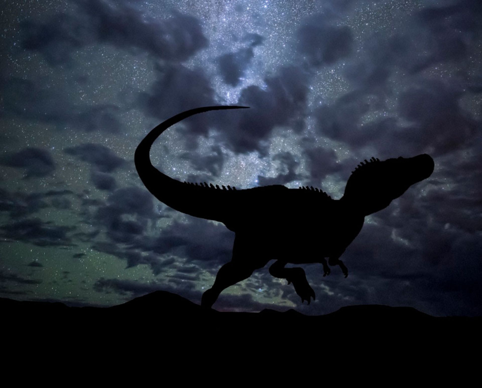 دایناسور در مقابل آسمان شب