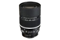 لنز نیکون Nikon AF Nikkor 135mm f/2D DC نمای جانبی