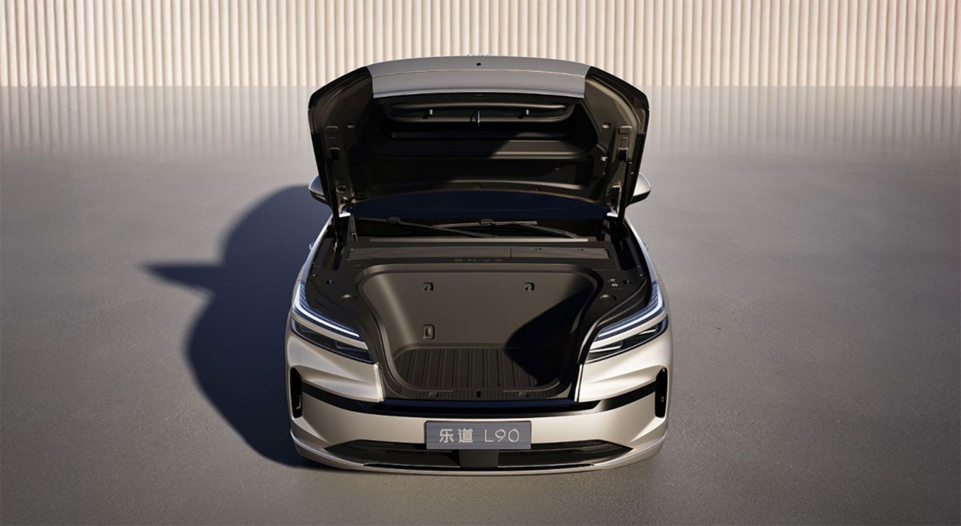 فضای صندوق جلو خودرو نیو L90