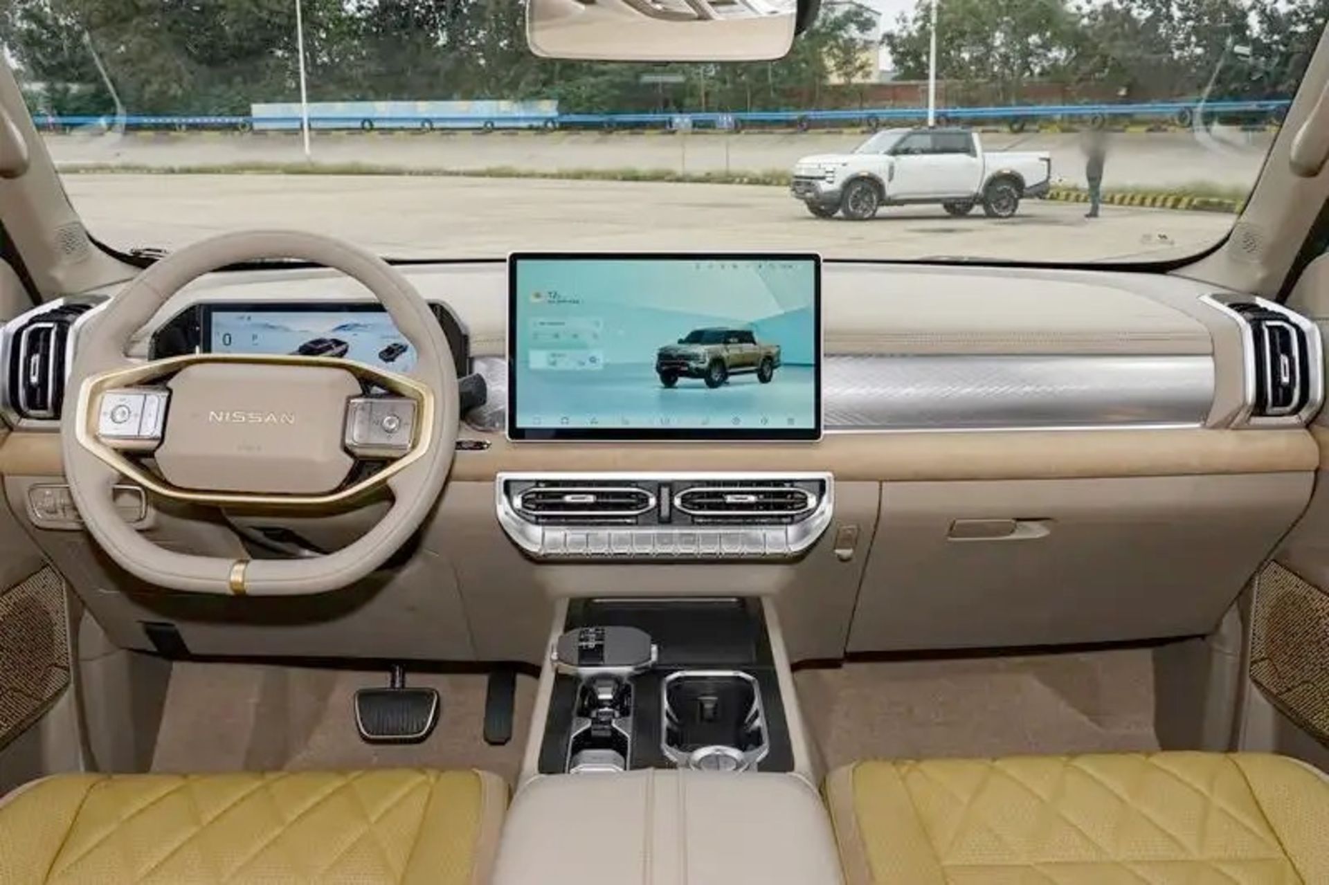 نمای داخل کابین خودرو نیسان فرانتیر پرو