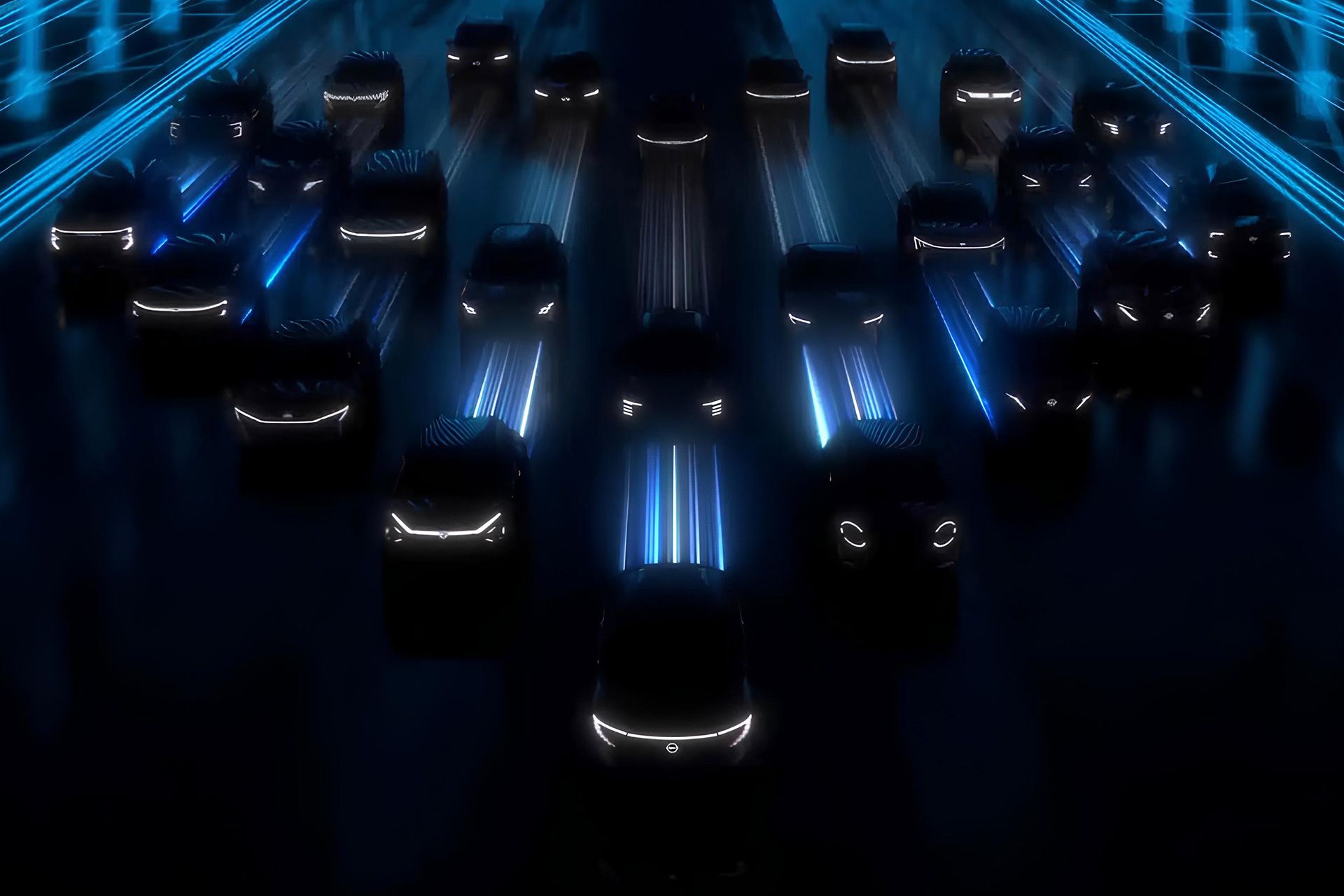 ۲۵ سایه خودرو نیسان در خیابان از جلو