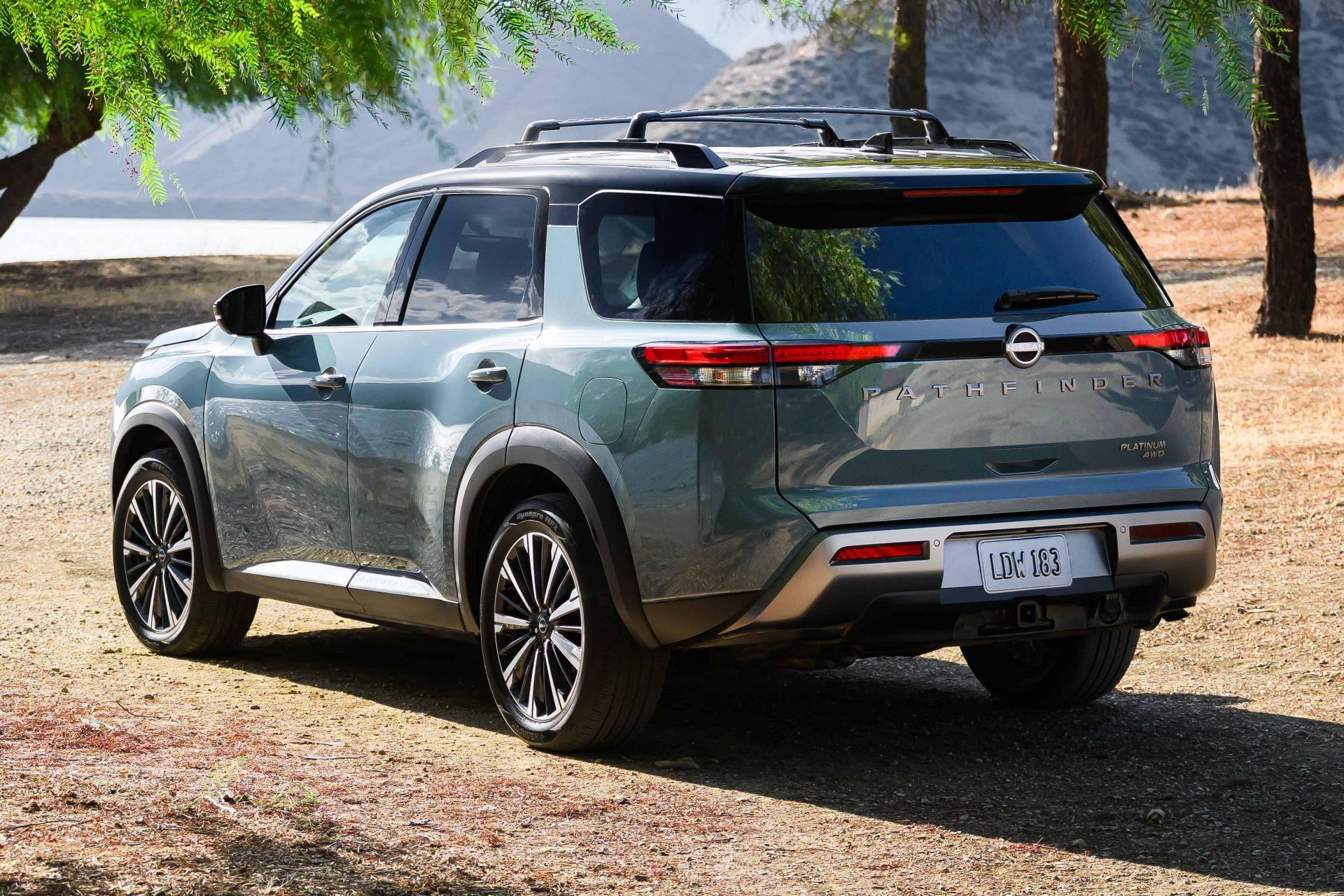 نمای عقبی نیسان پث‌فایندر ۲۰۲۶