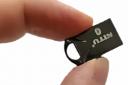ابعاد دانگل بلوتوث نیتو NITU NN30B در دست