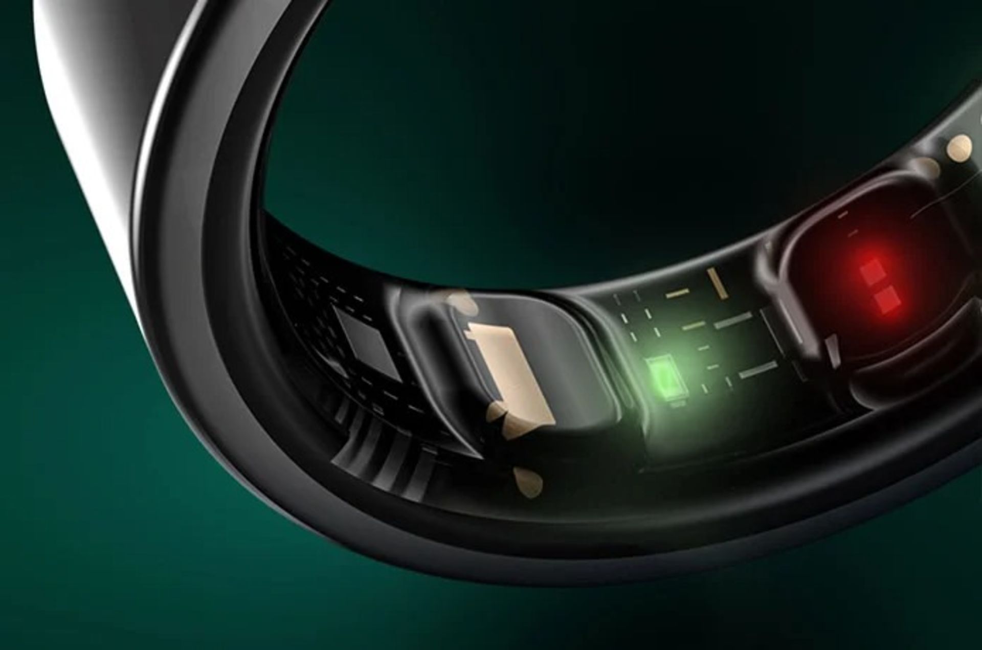 نمای داخلی حلقه‌ی هوشمند نویز لونا رینگ رنگ نقره‌ای