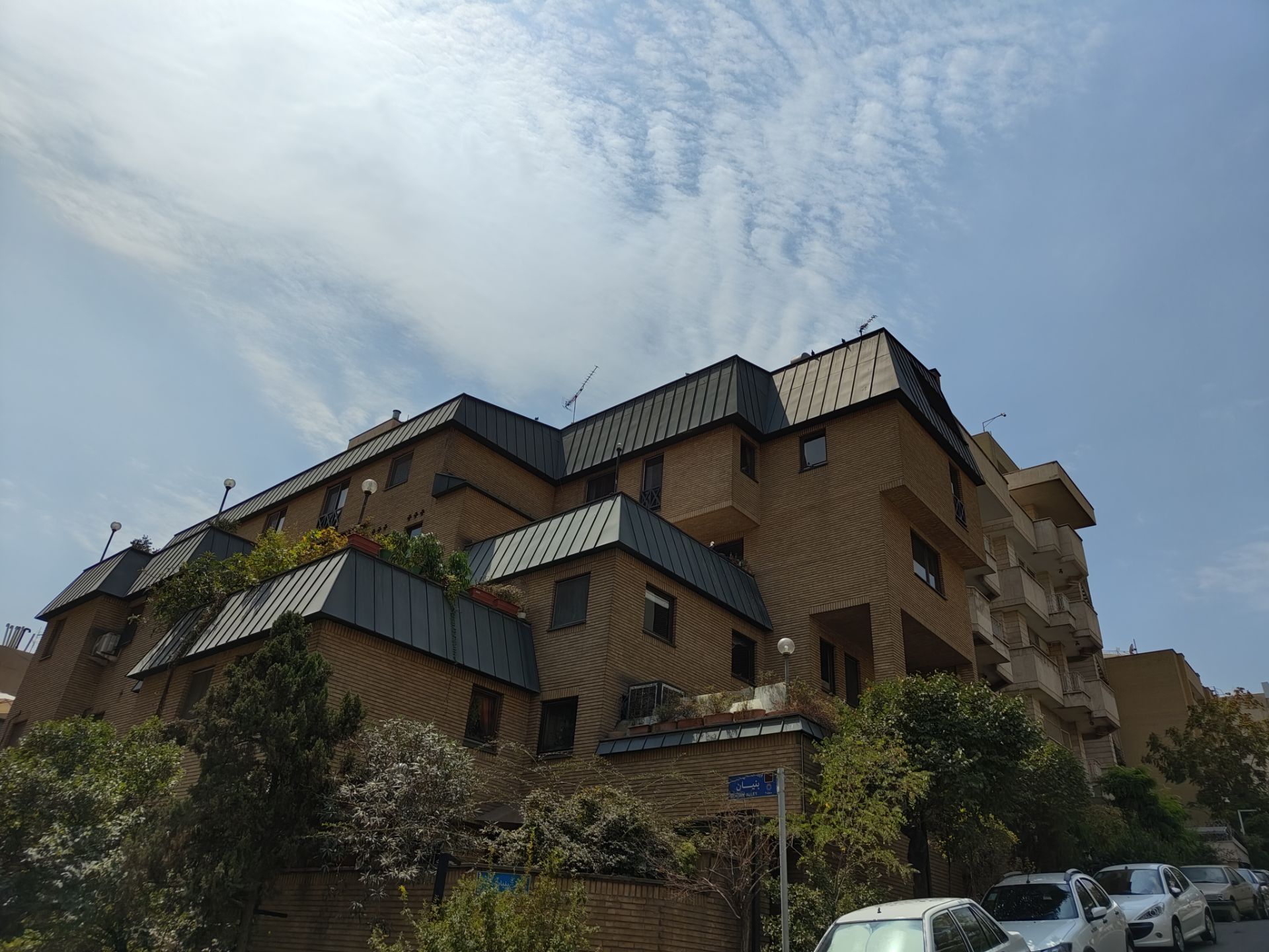 عکاسی از نمای بیرونی یک ساختمان در جردن