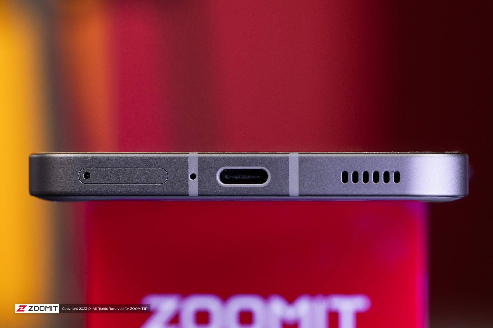 درگاه USB-C ناتینگ فون ۲ 