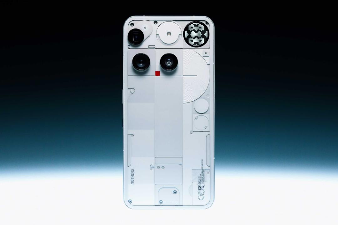 ناتینگ فون ۳ / Nothing Phone 3 رندر مدل سفید