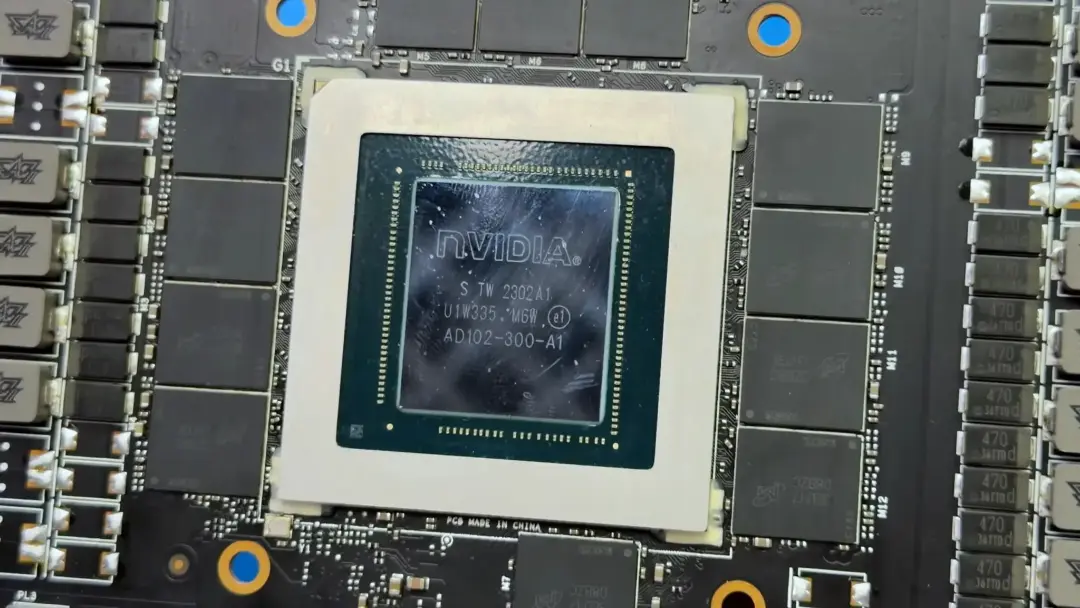 تراشه مرکزی انویدیا (NVIDIA) روی برد مدار چاپی کارت گرافیک