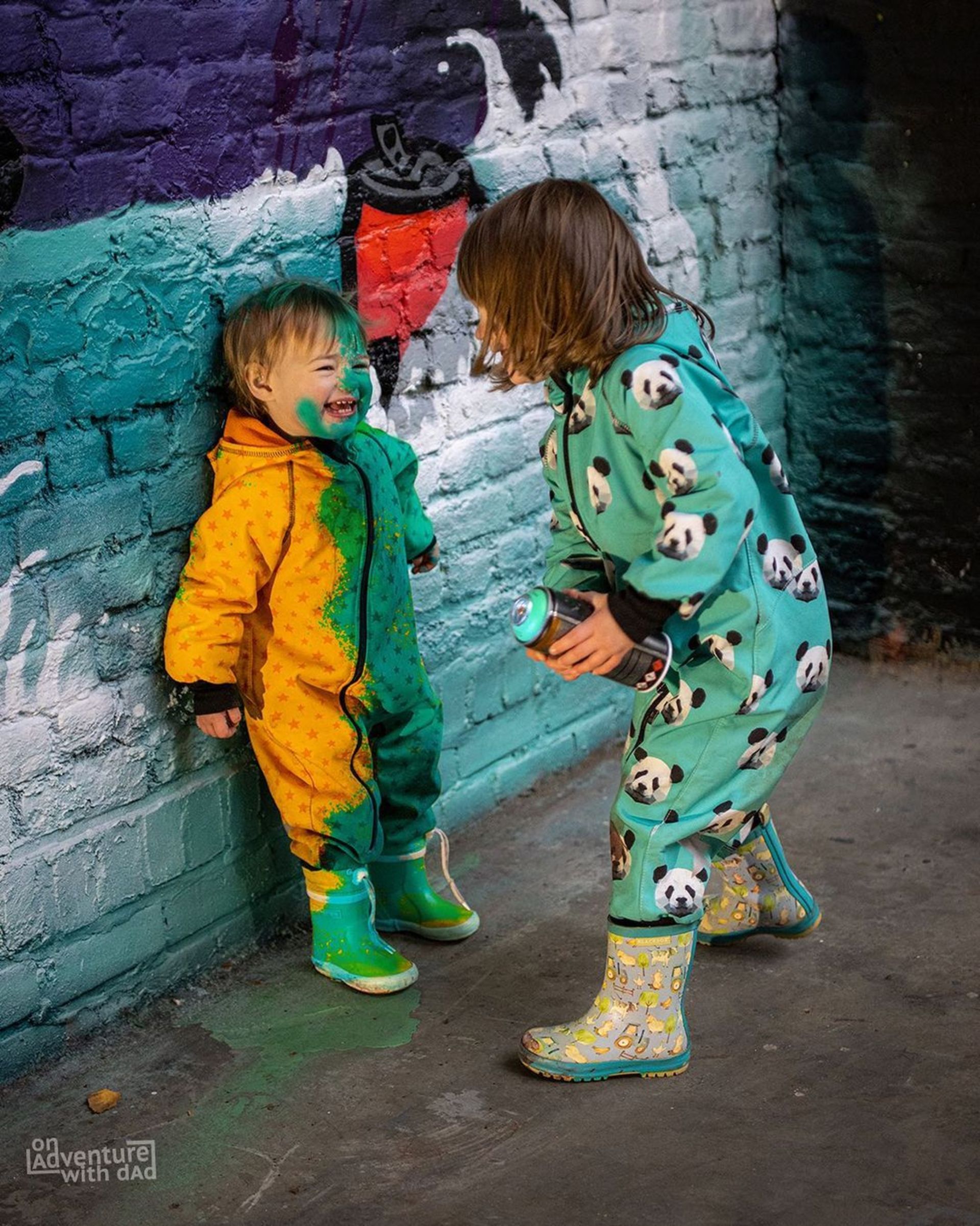 رنگ بازی بچه ها