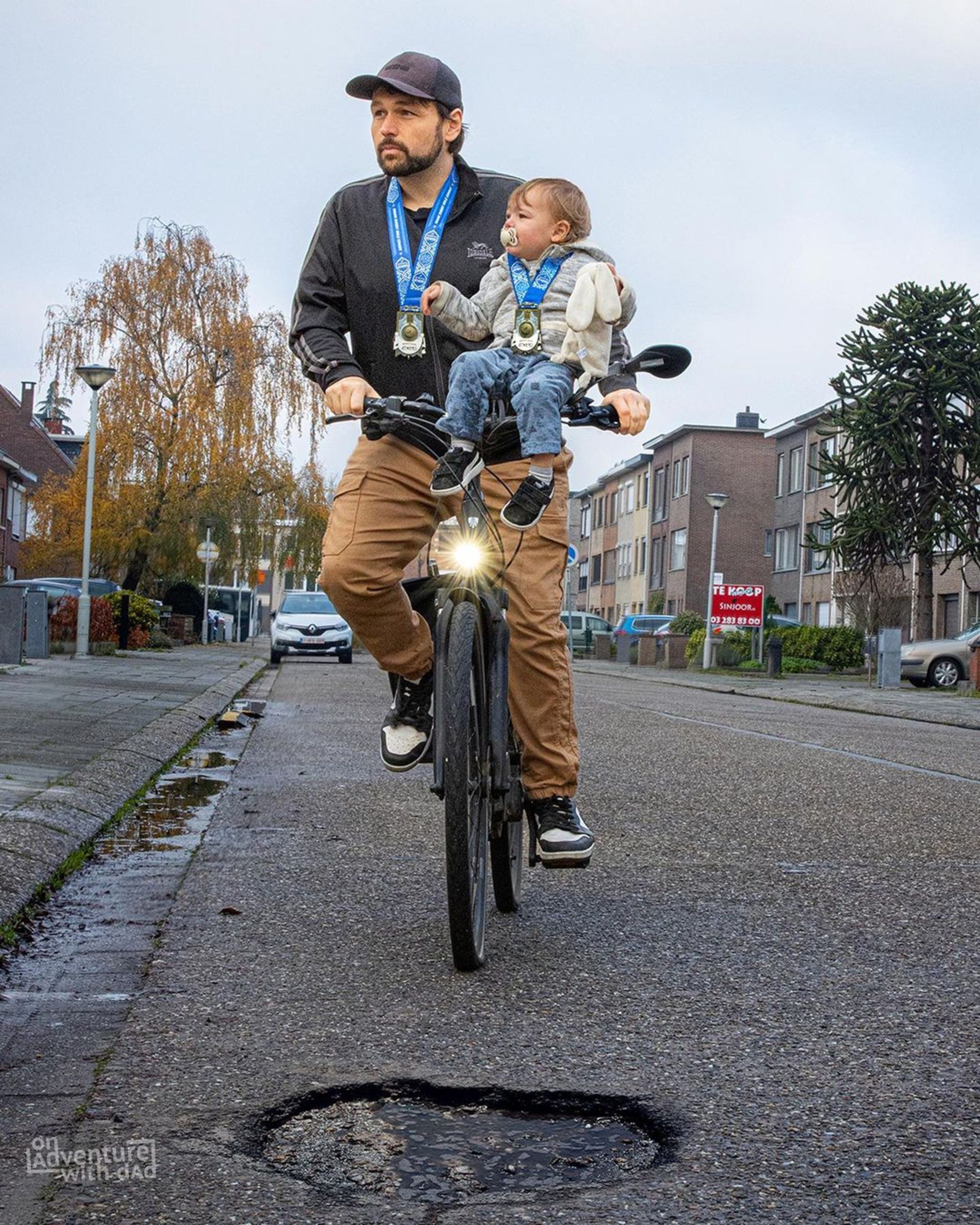 دوچرخه‌سواری با کودک روی فرمان