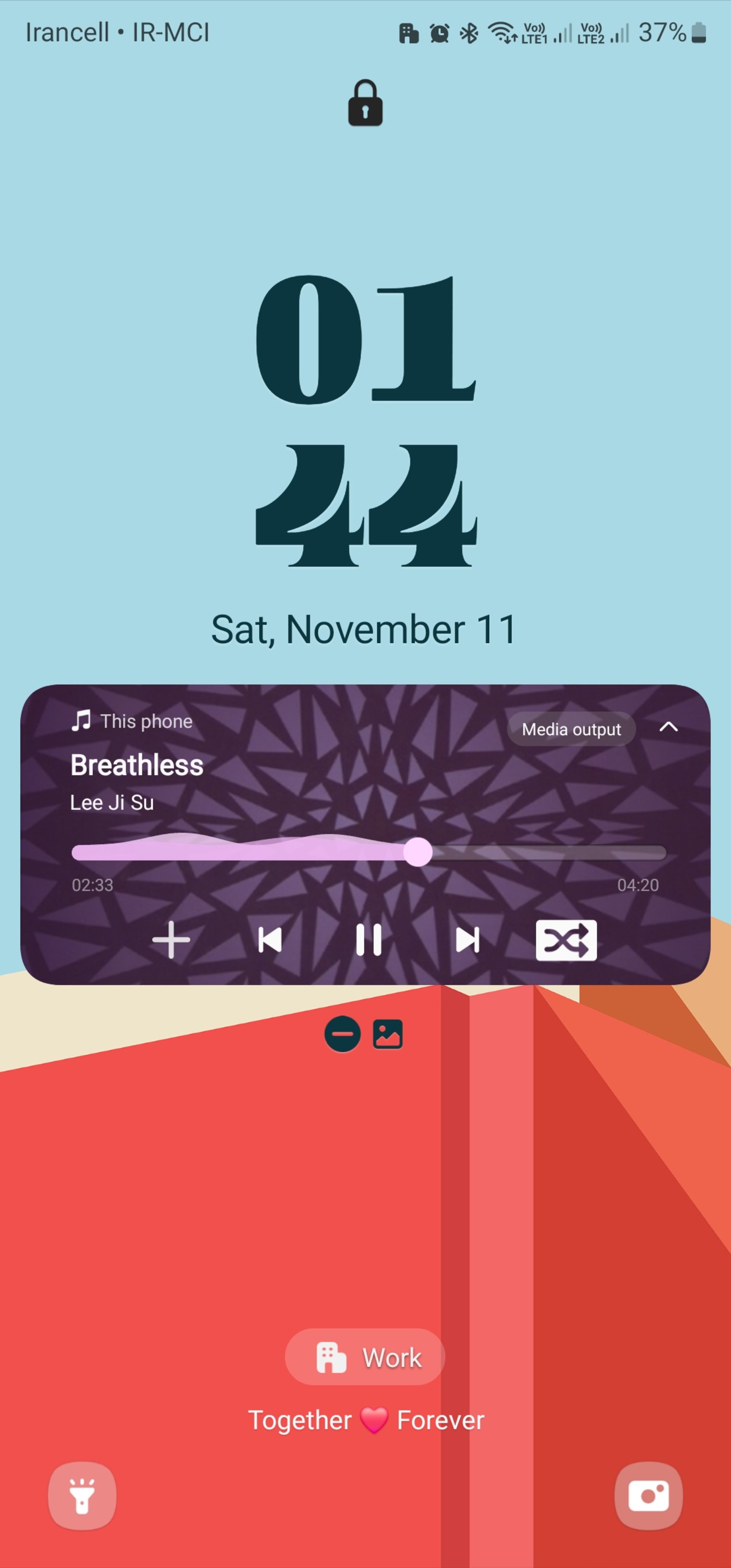 کارت موزیک پلیر در لاک اسکرین One UI 6