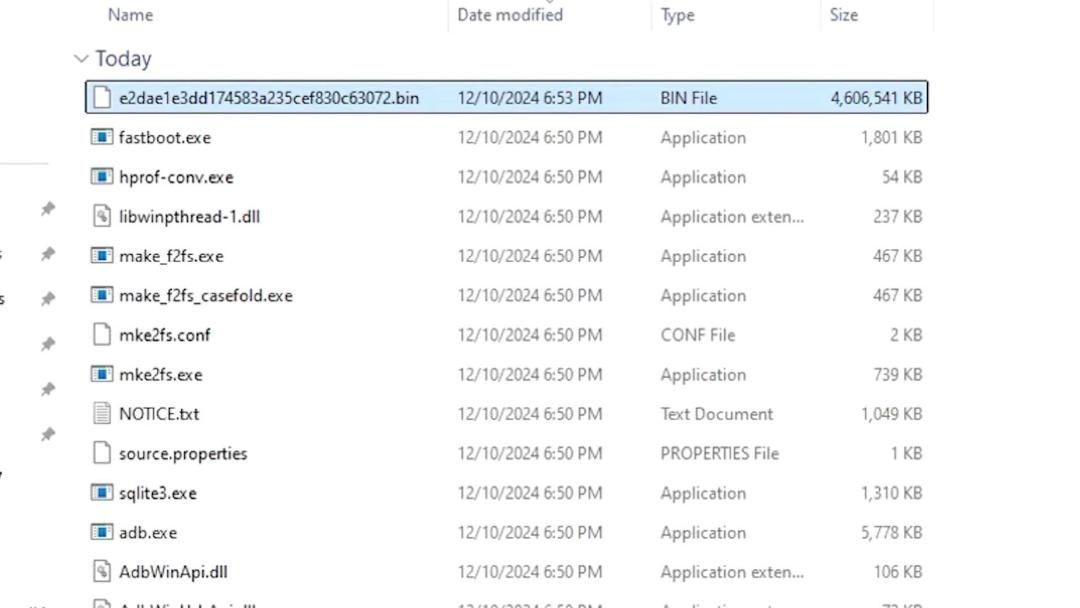 فایل بتای one ui 7 پیش از تغییر نام و پسوند در پوشه‌ی پلتفرم تولز 