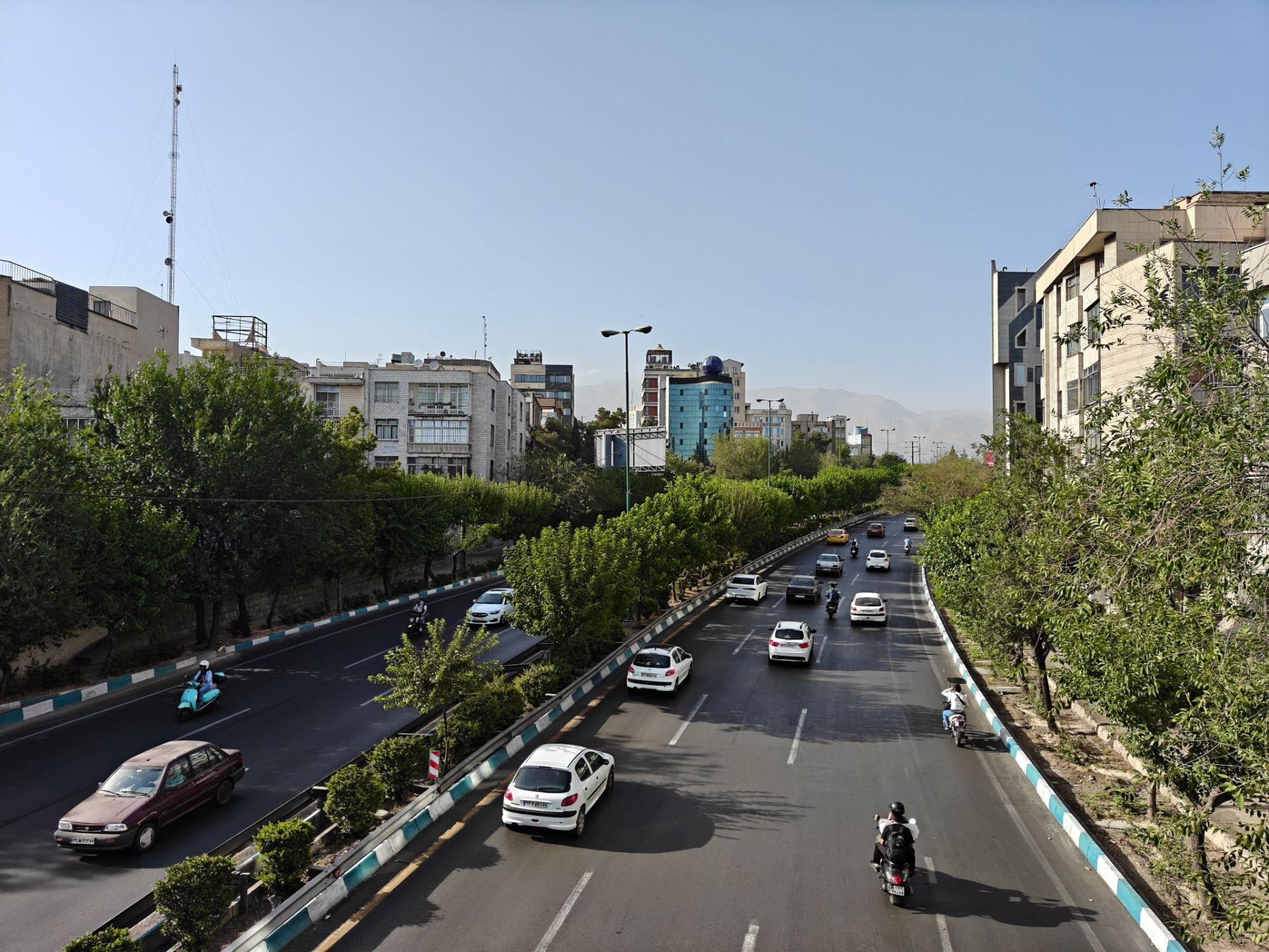 اتوبان پر رفت و آمد