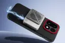 خنک‌کننده مغناطیسی وان‌پلاس (OnePlus Ice Card Mini) متصل به پشت گوشی هوشمند