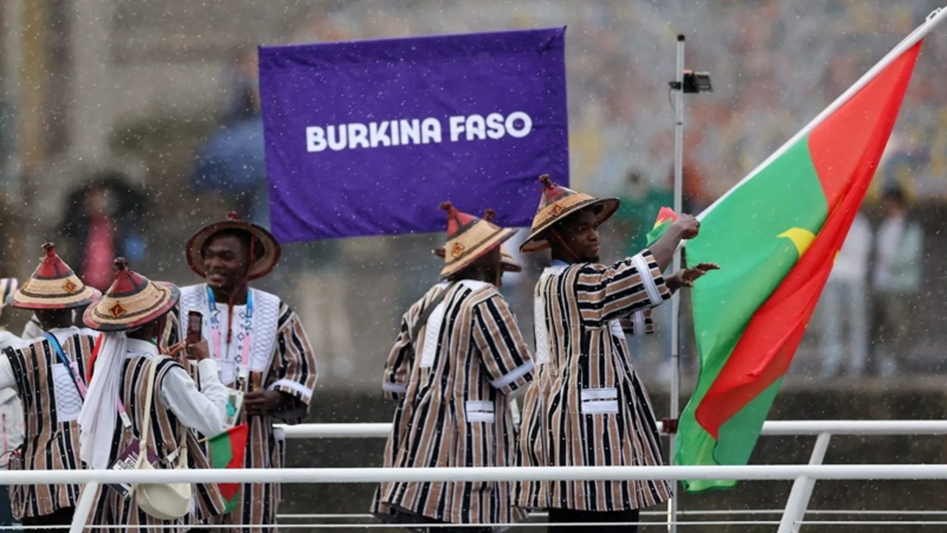 افتاحیه المپیک ۲۰۲۴ - کاروان بوروندی