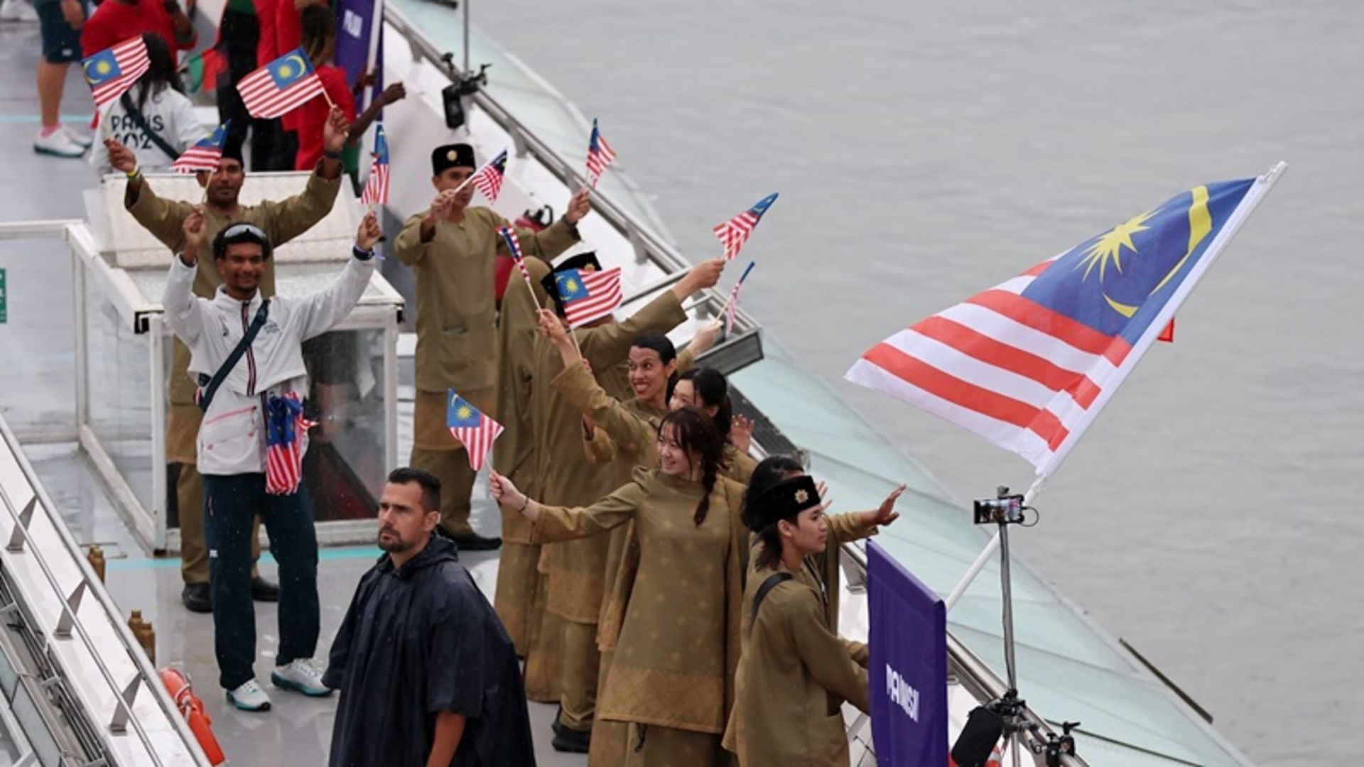 افتاحیه المپیک ۲۰۲۴ - کاروان مالزی