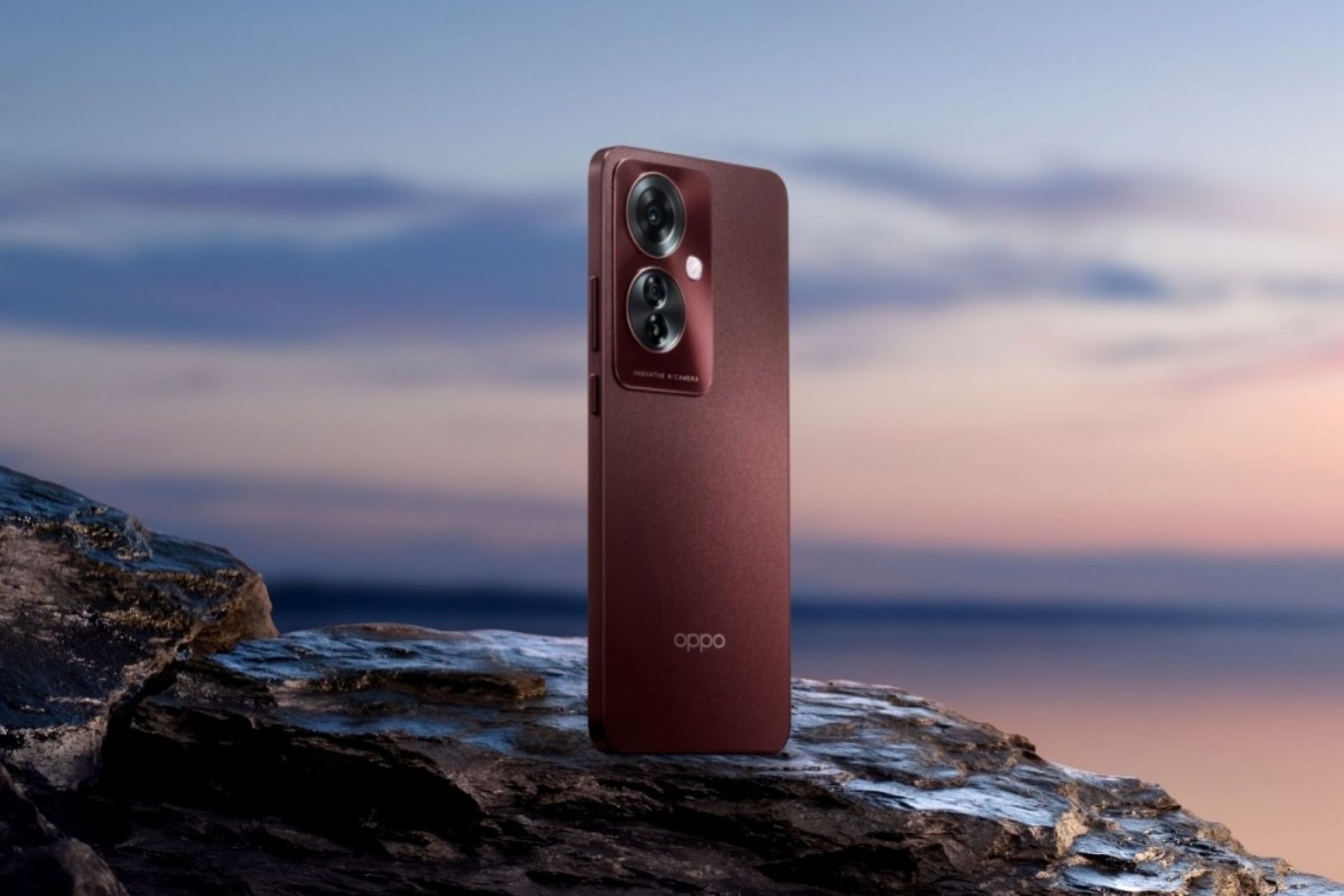 گوشی اوپو F25 پرو برنزی روی صخره