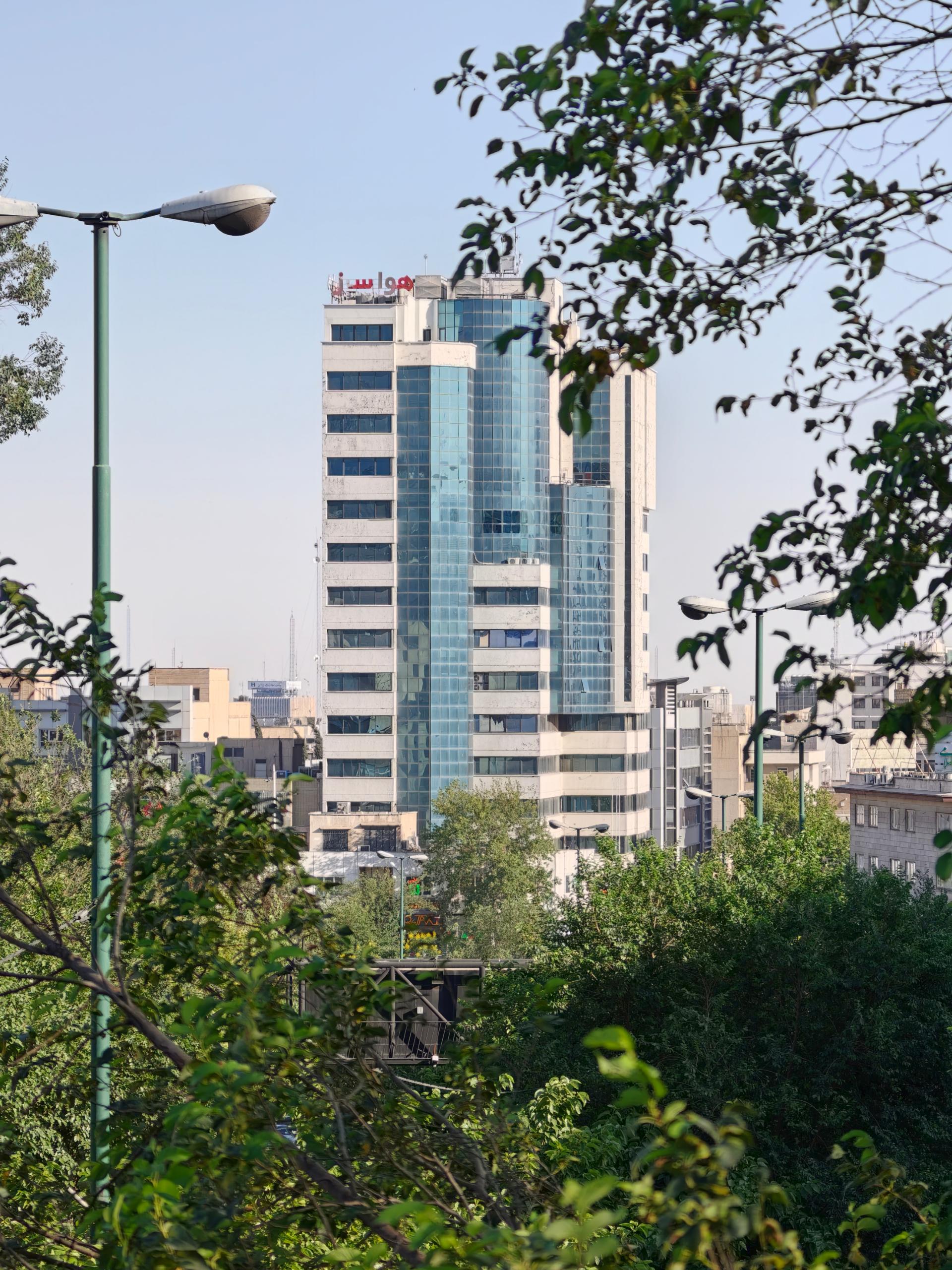 دوربین ۳برابری اوپو فایند ایکس۹ اولترا - ۸