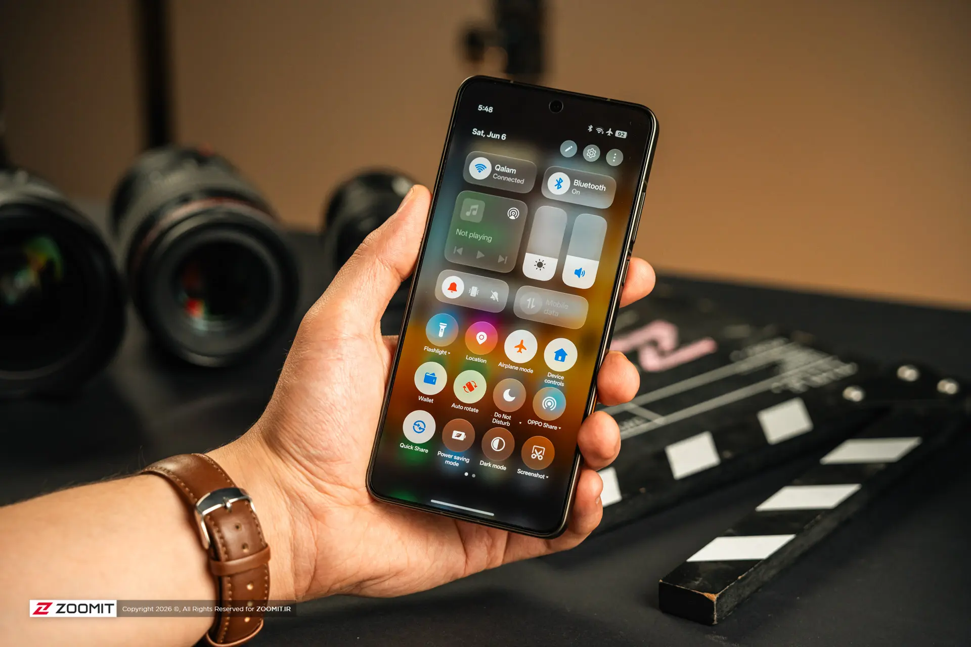 گوشی هوشمند اوپو فایند X9 اولترا (Oppo Find X9 Ultra) در دست کاربر