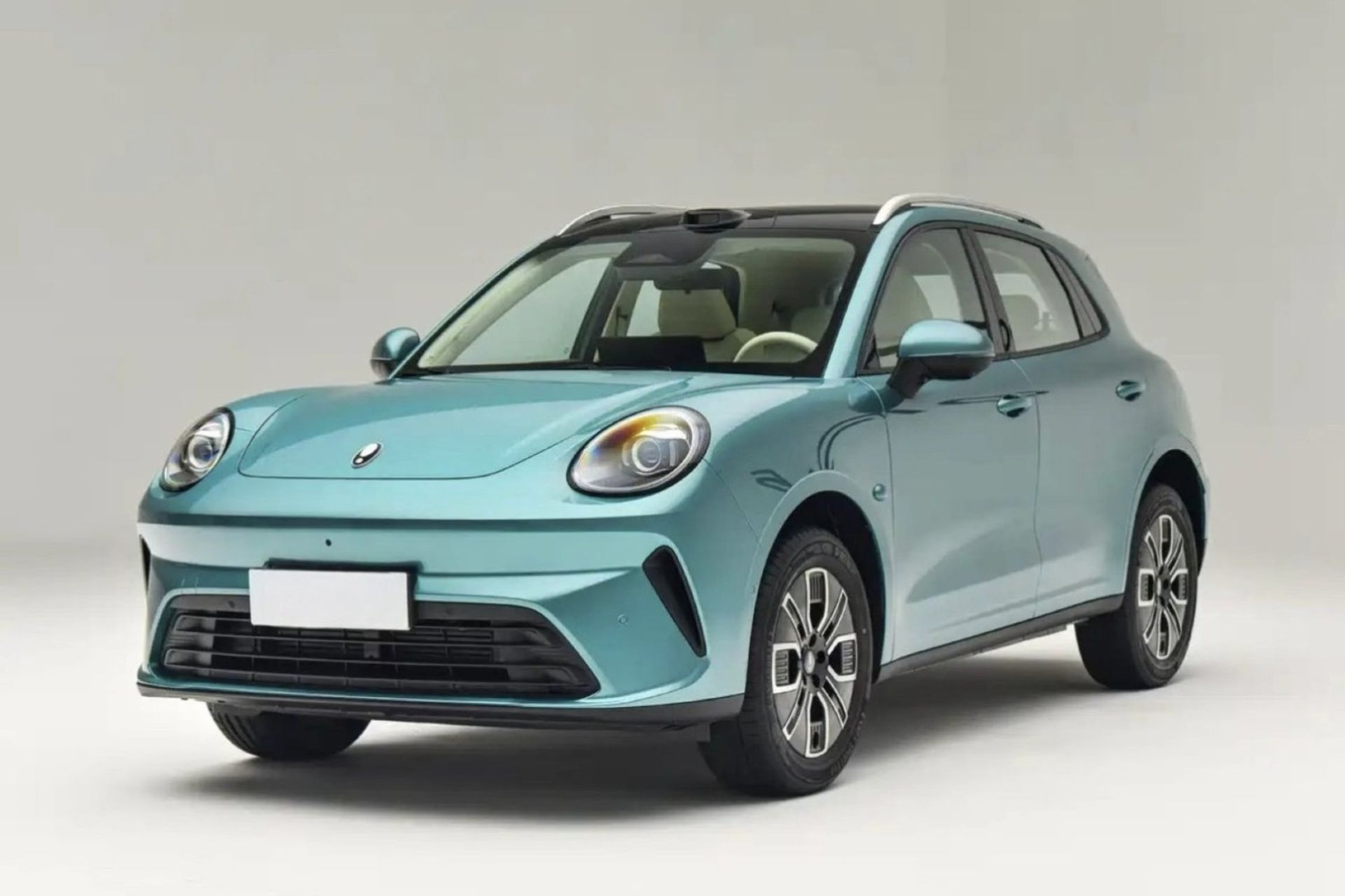 خودرو شاسی بلند برفی Ora 5