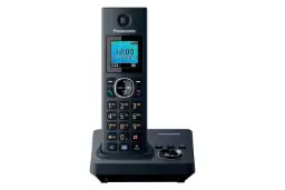 نمای رو به روی تلفن پاناسونیک KX-TG7861 با نمایش پایه اصلی و گوشی بی سیم رنگ مشکی
