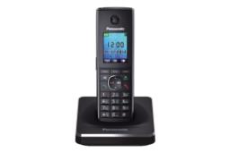 نمای رو به روی تلفن پاناسونیک KX-TG8551 با نمایشگر روشن و نمایش پایه اصلی و گوشی بی سیم رنگ مشکی