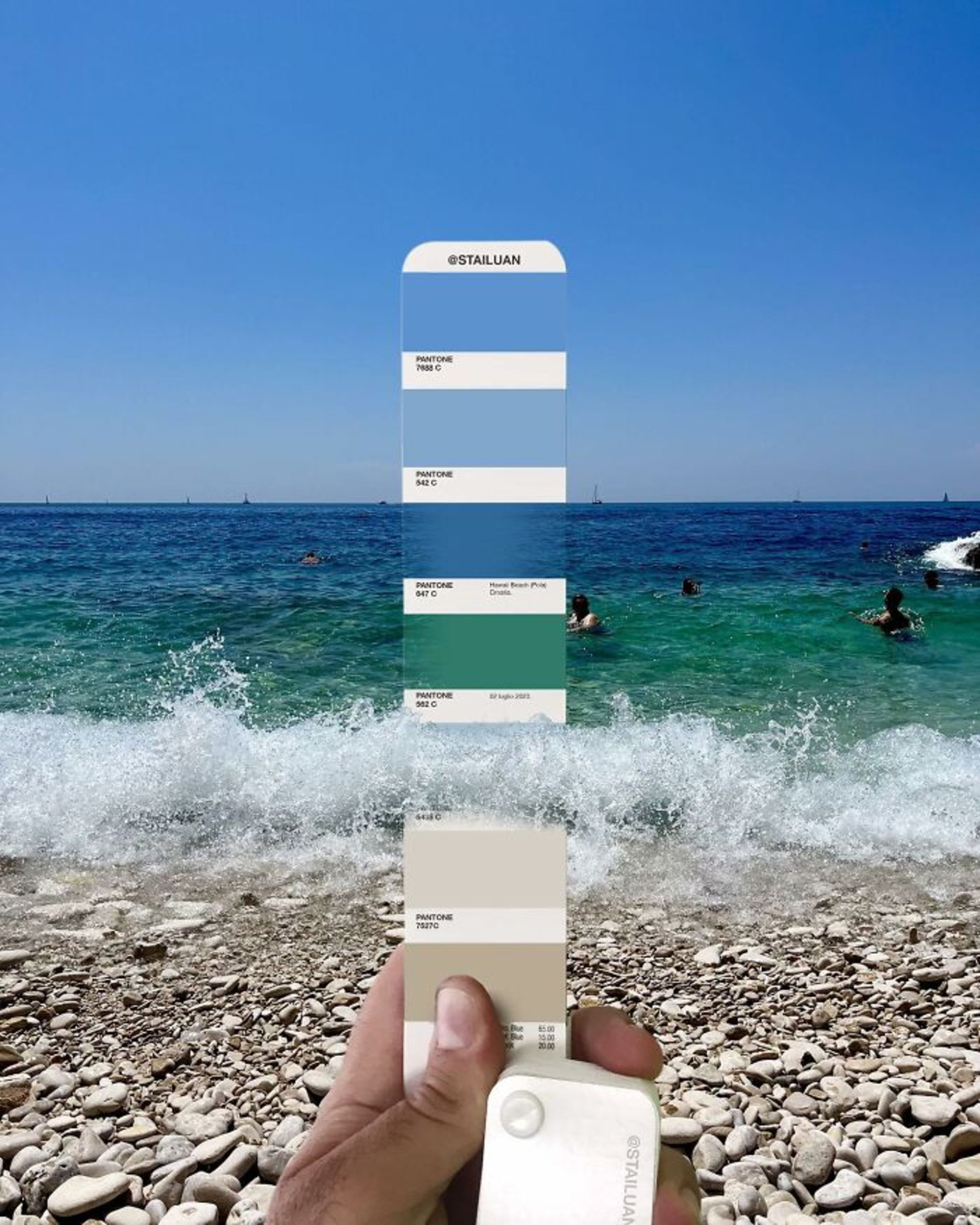 طبیعت و رنگ‌های پنتون دریا آسمان