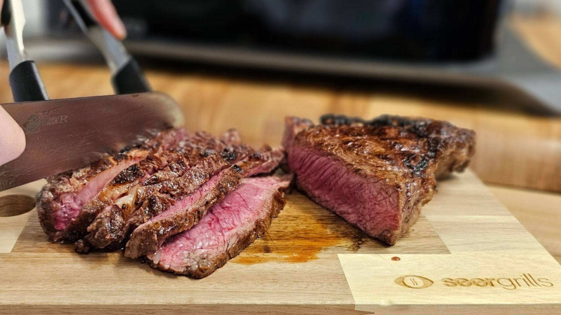 استیک پخت شده توسط گریل پرفکتا