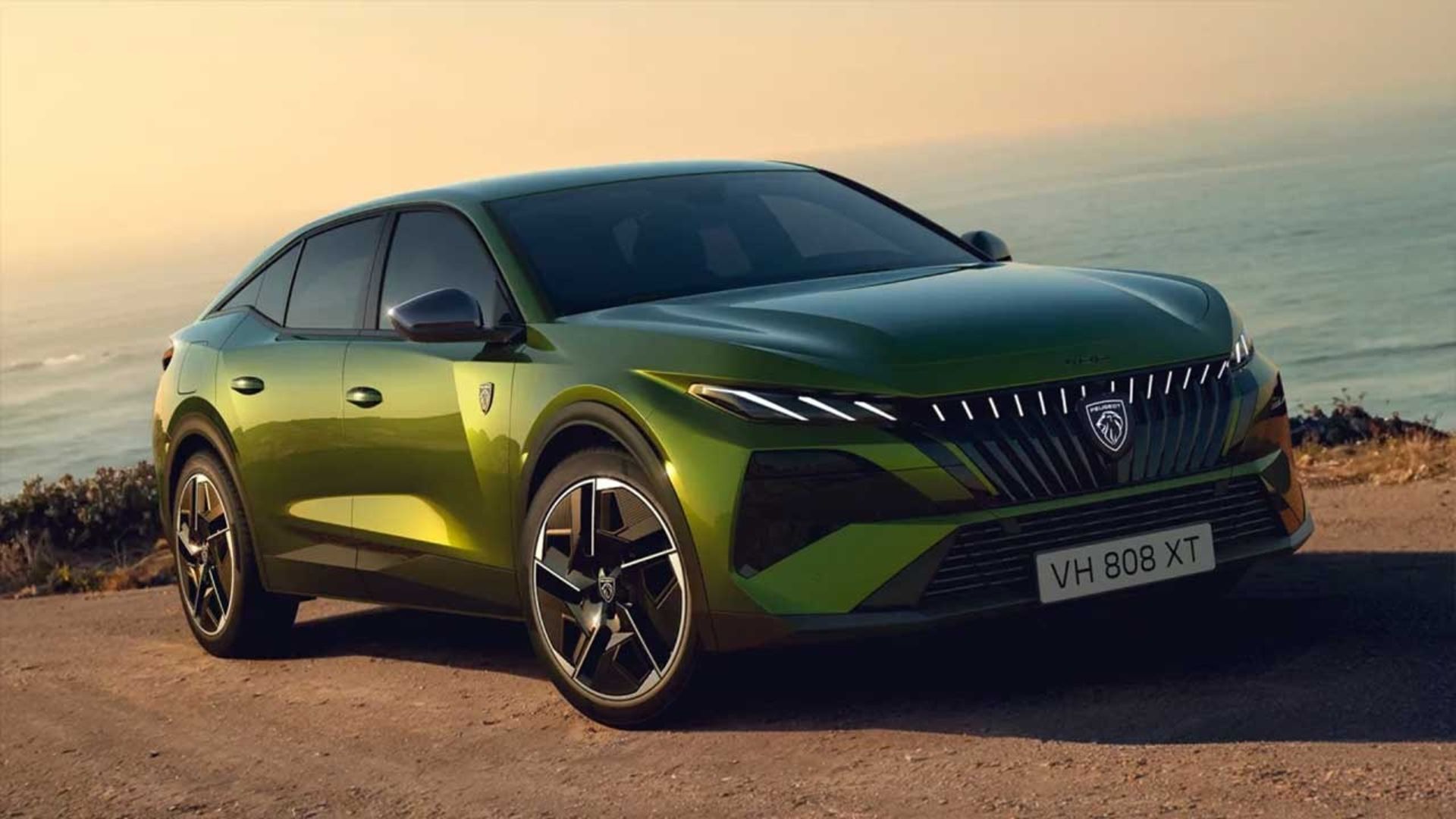 نمای سه‌چهارم جلو خودرو پژو ۴۰۸ فیس‌لیفت