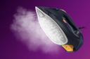 اتو بخار فیلیپس Philips DST7060 در حال بخاردهی عمودی