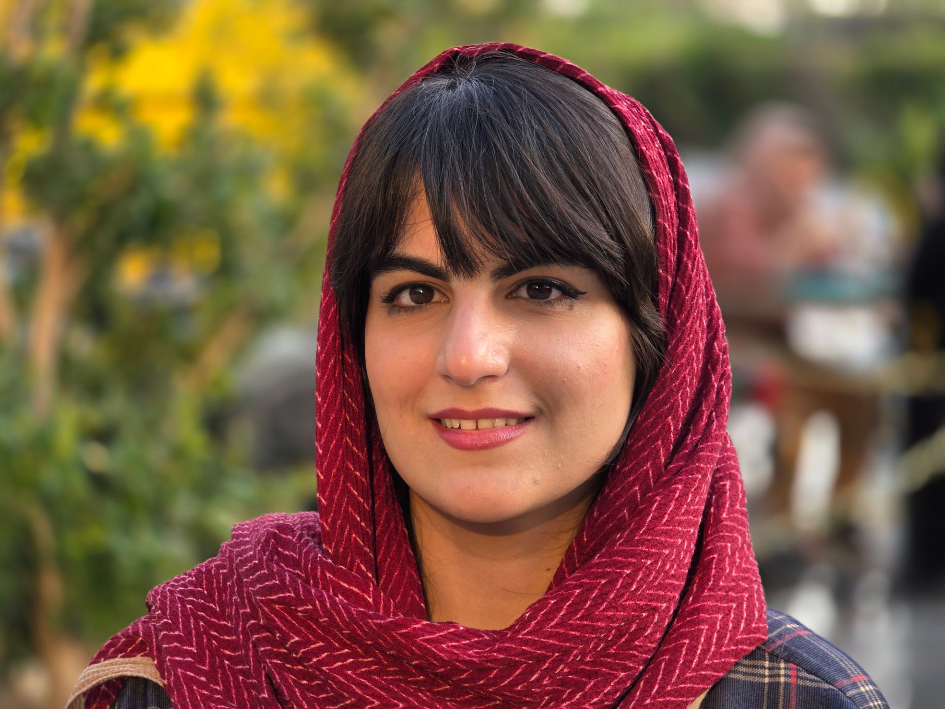 چهره دختری با مدل موی چتری