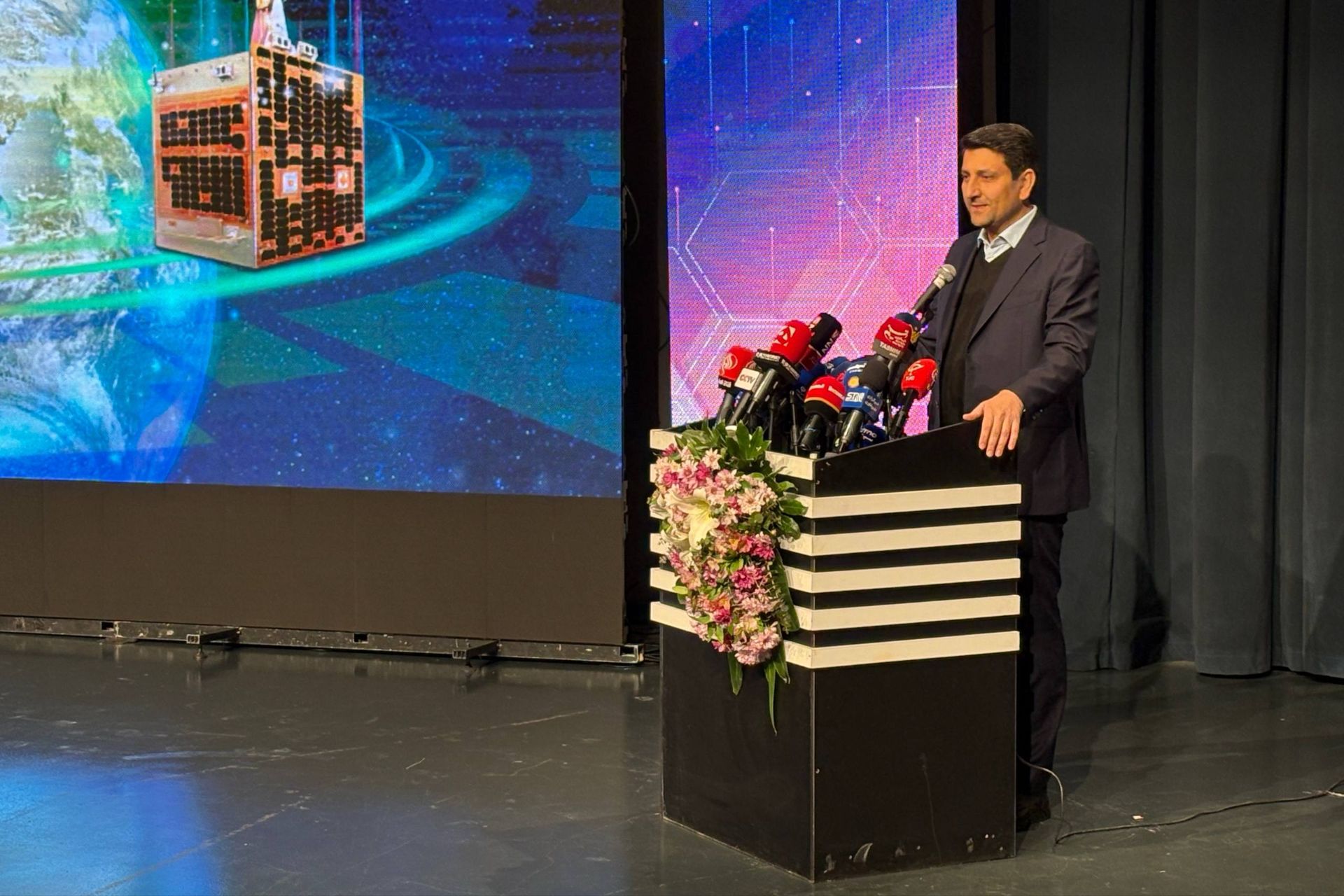 ستار هاشمی، وزیر ارتباطات و فناوری اطلاعات