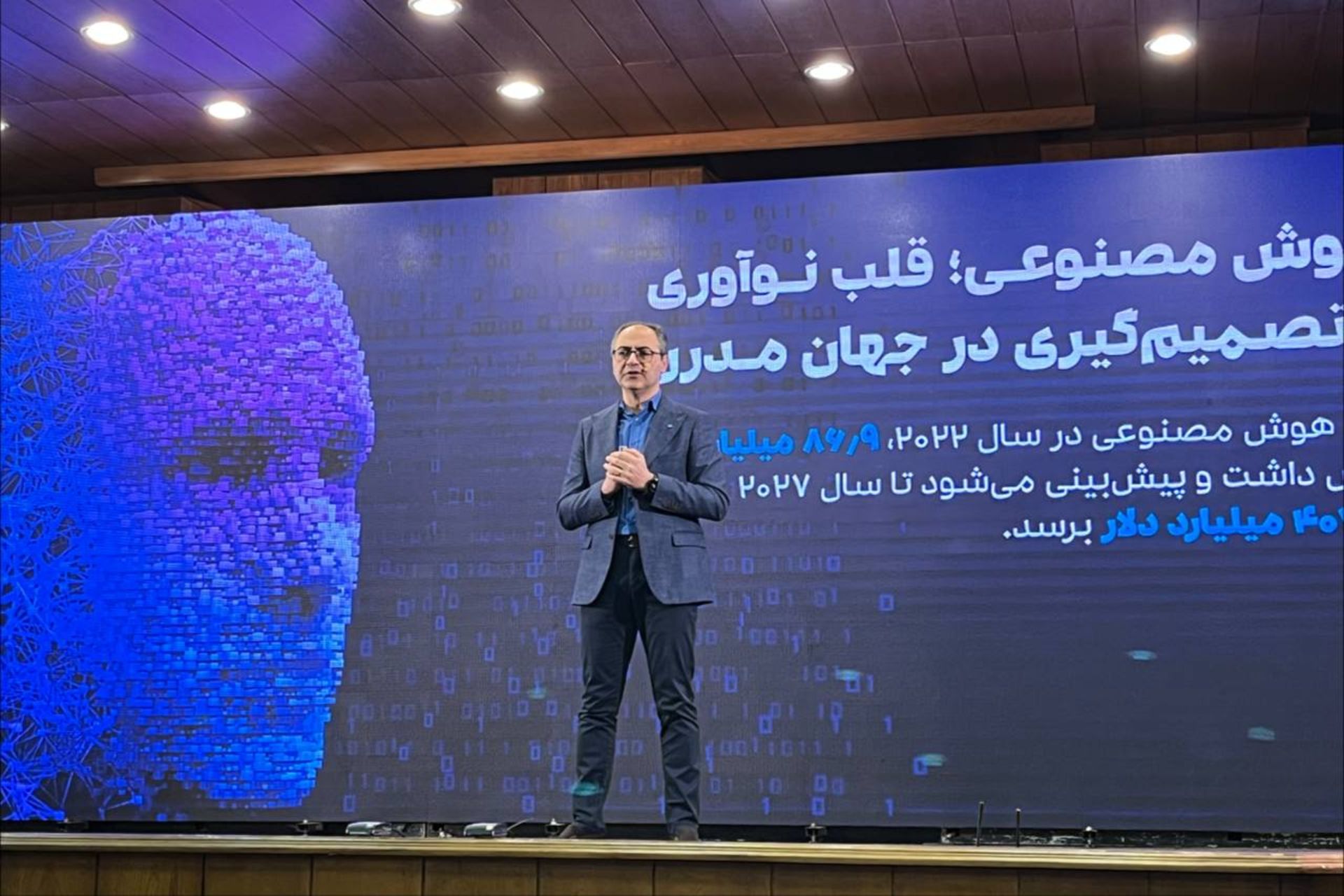 مدیرعامل ابرآمد: کسب‌وکارها برای توسعه باید در مسیر فناوری‌های نوین بازتعریف شوند