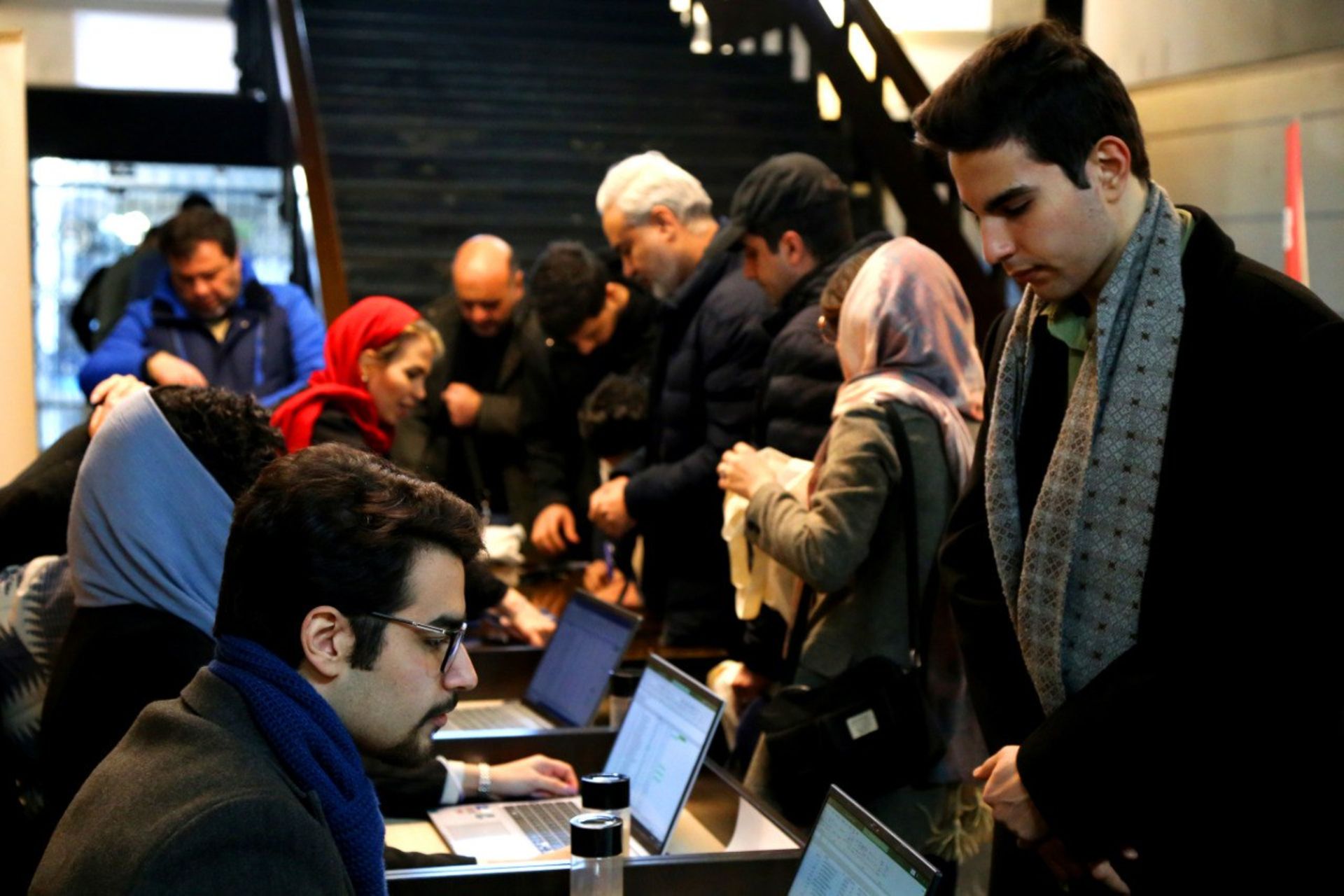 همکاران سیستم