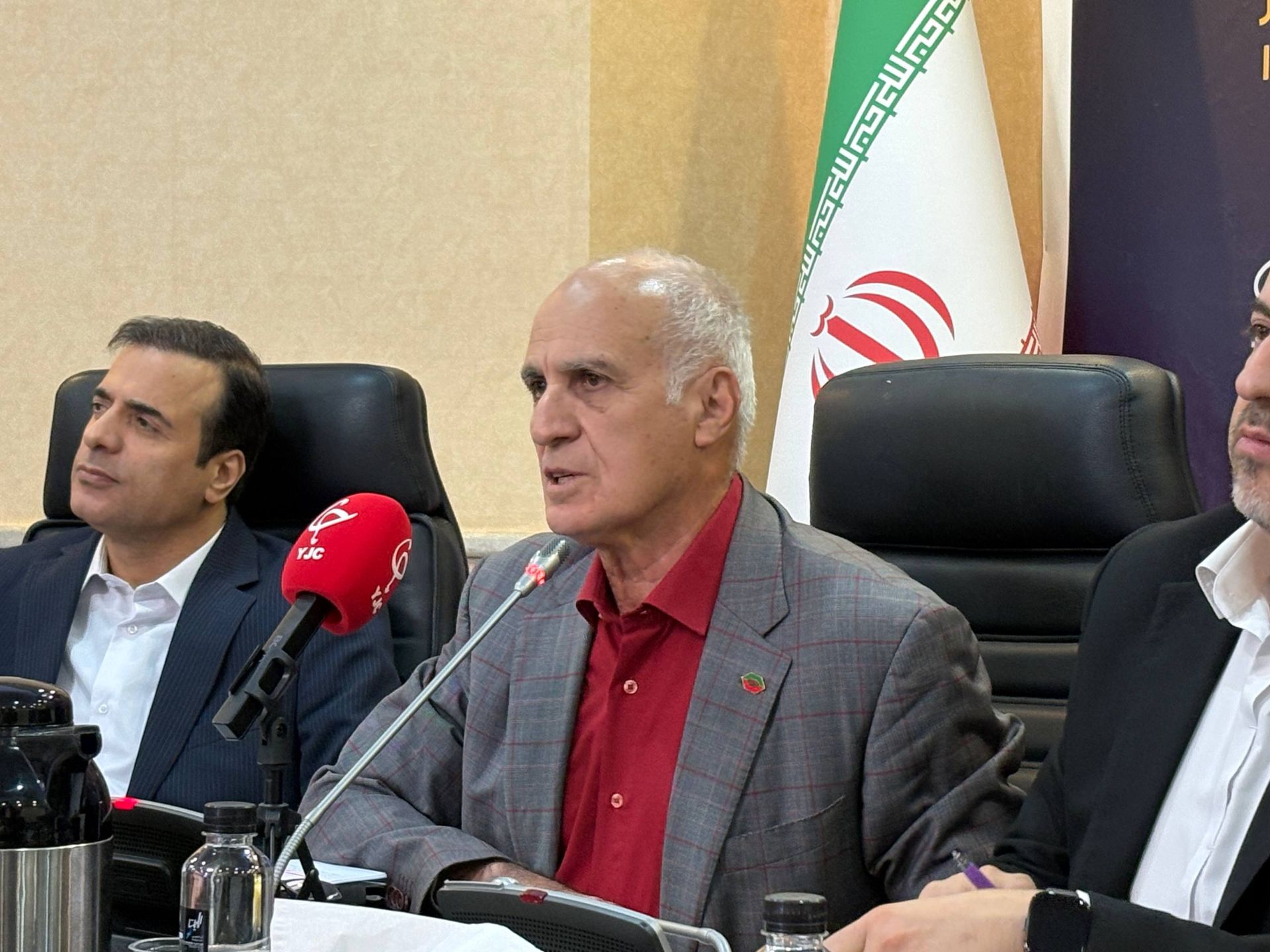 فرامرز رستگار، دبیر سندیکای صنعت مخابرات ایران