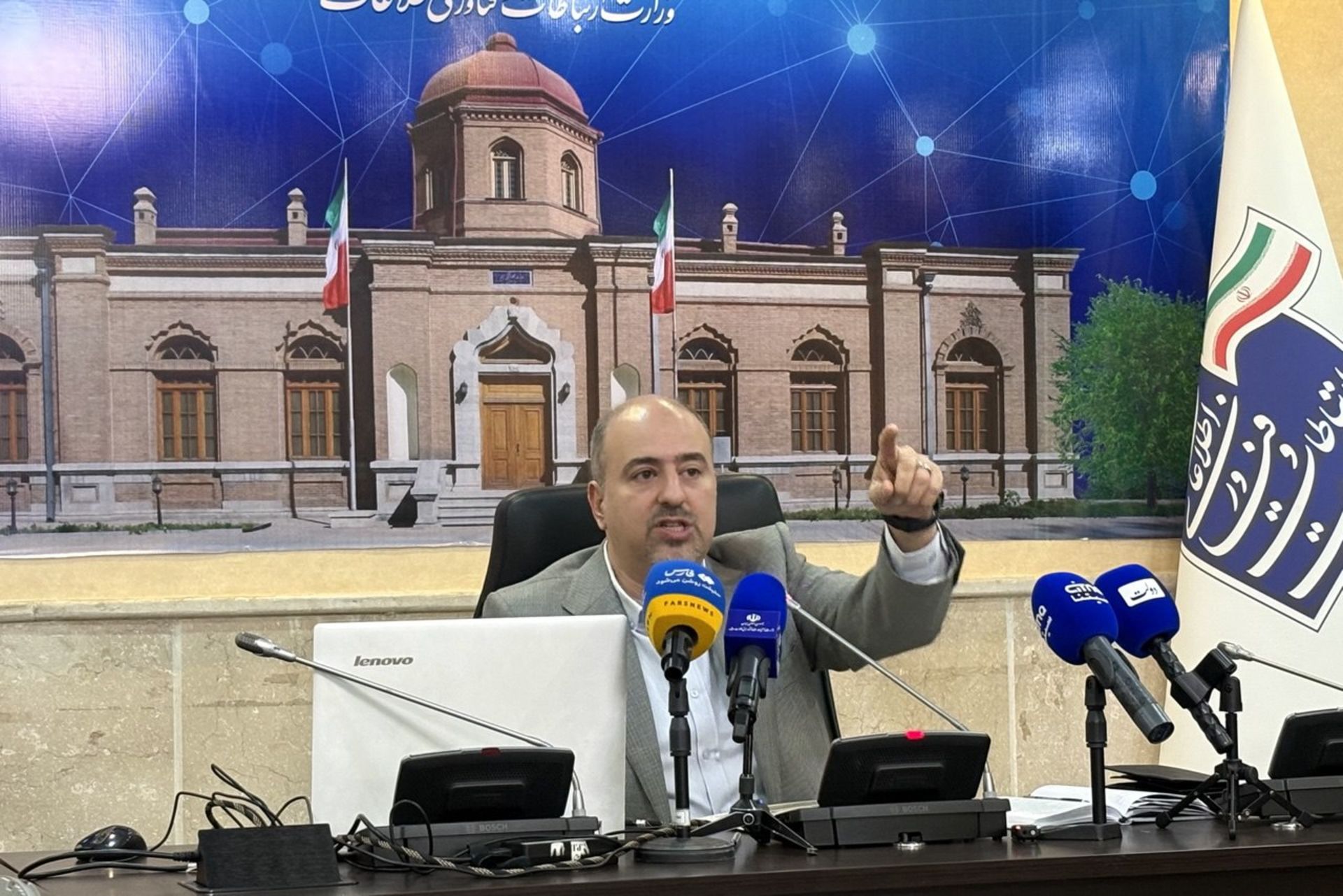 وحید یزدانیان،‌ معاون توسعه شبکه ملی اطلاعات