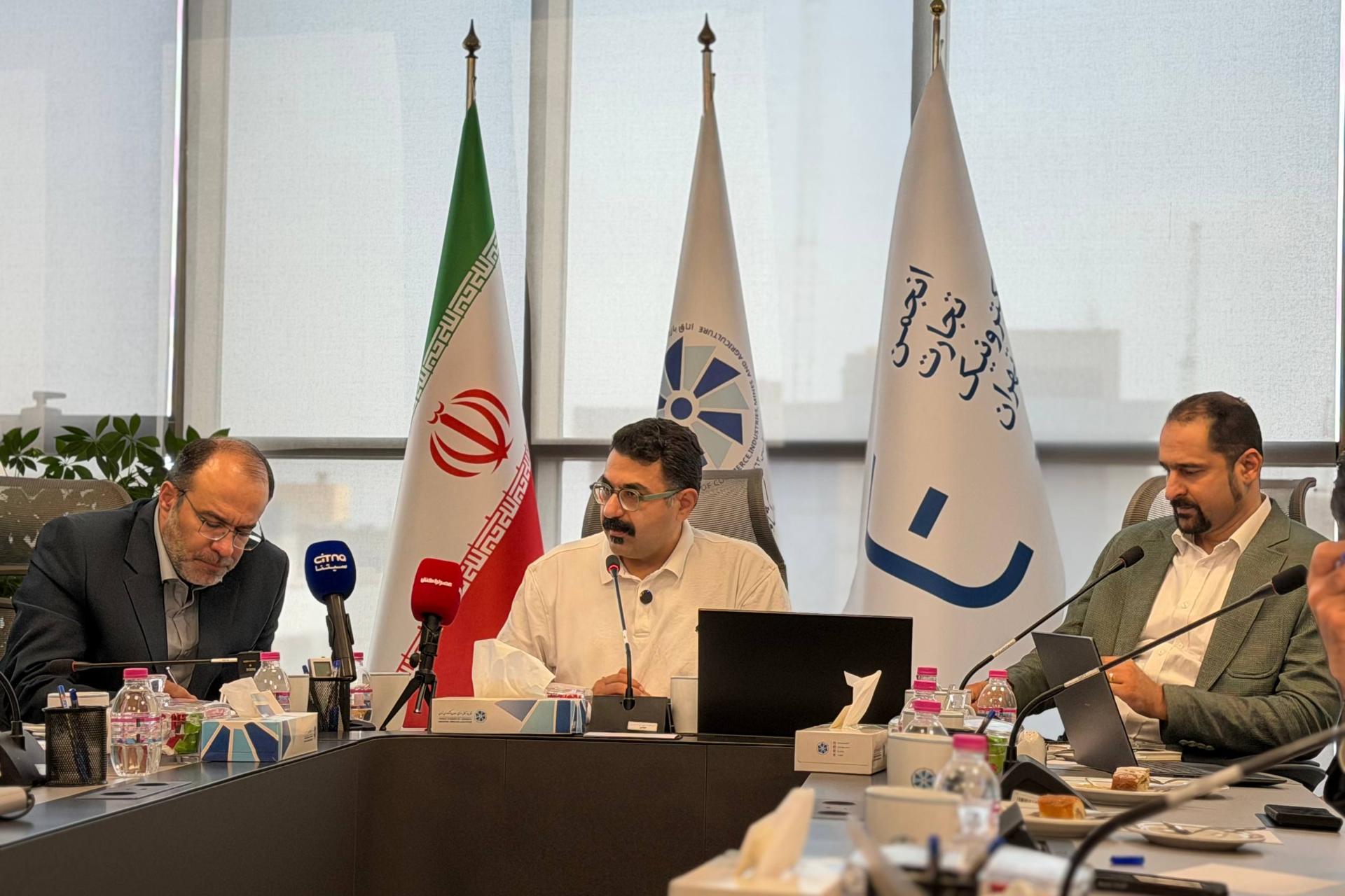 نیما قاضی، رئیس انجمن تجارت الکترونیک 
