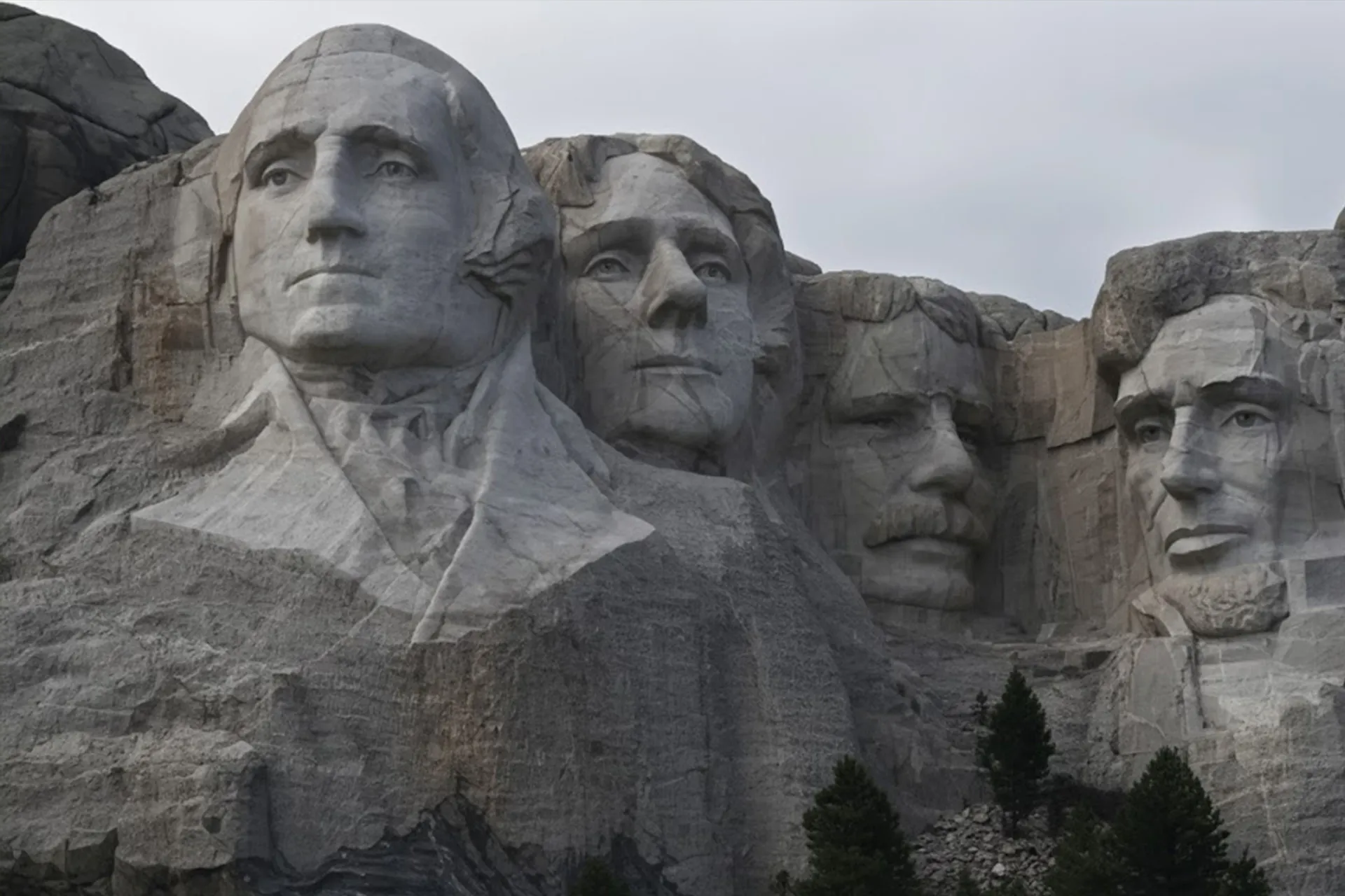 یادبود ملی کوه راشمور در آمریکا